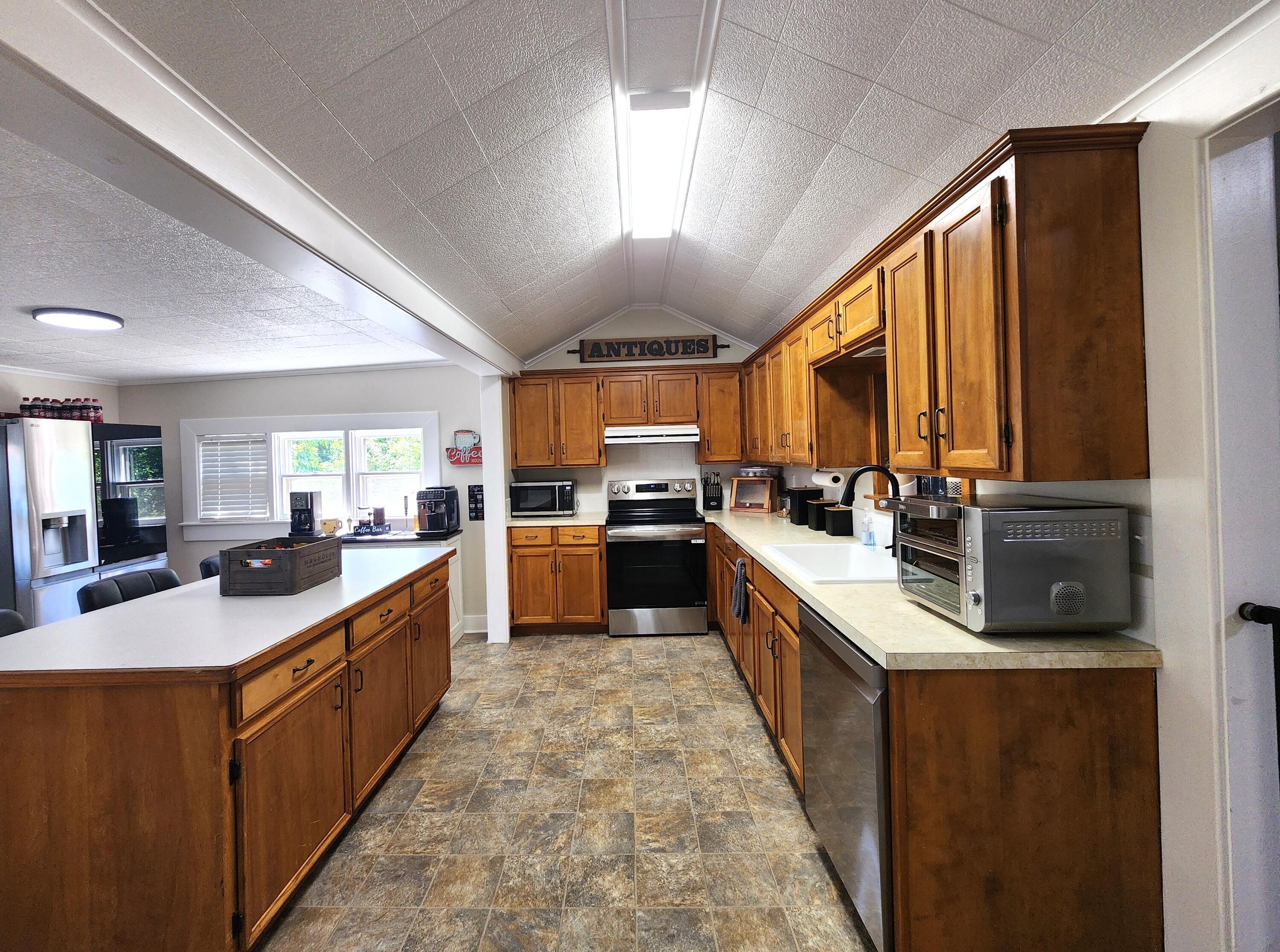 Photo 6 - Commercial Sale for sale – 1622 &1624 W Fairview Ave Avenue  Carthage, MO