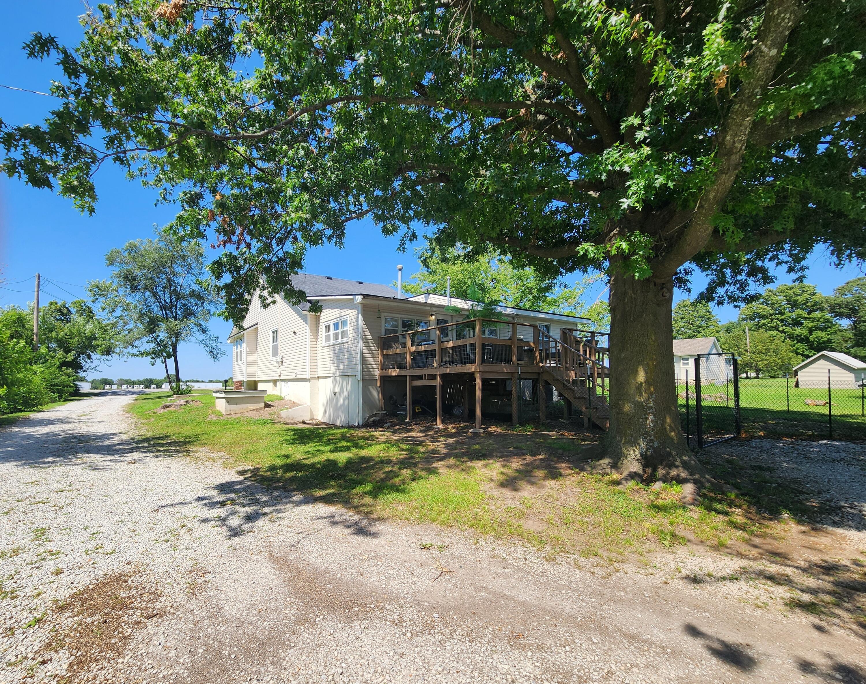 Photo 13 - Commercial Sale for sale – 1622 &1624 W Fairview Ave Avenue  Carthage, MO