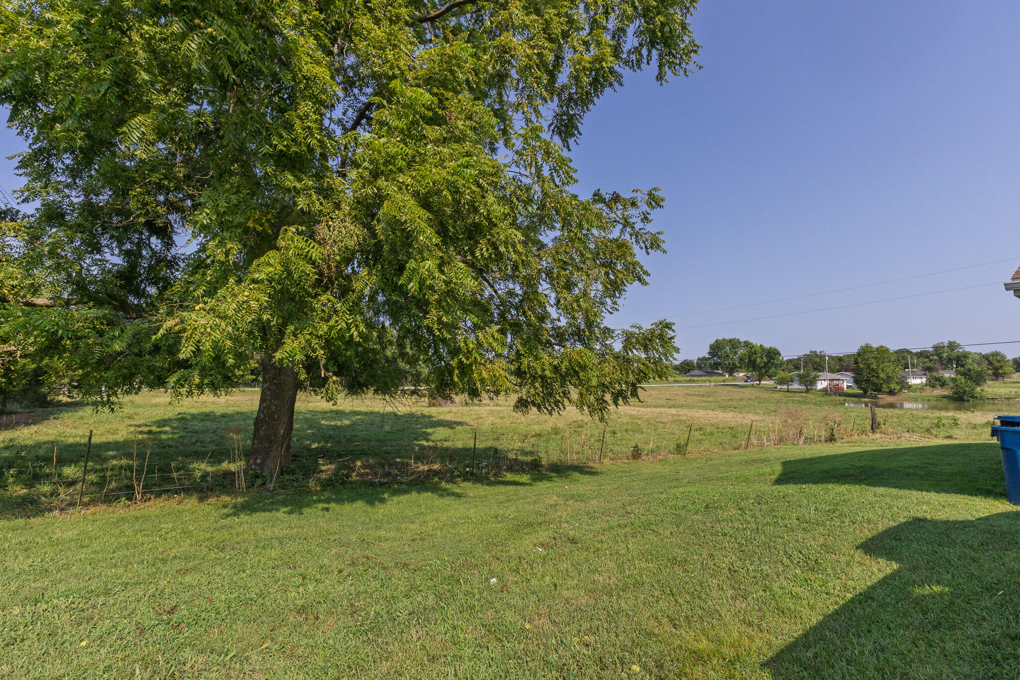 Photo 4 - Residential for sale – 7053-7057 W Farm Road 106   Springfield, MO