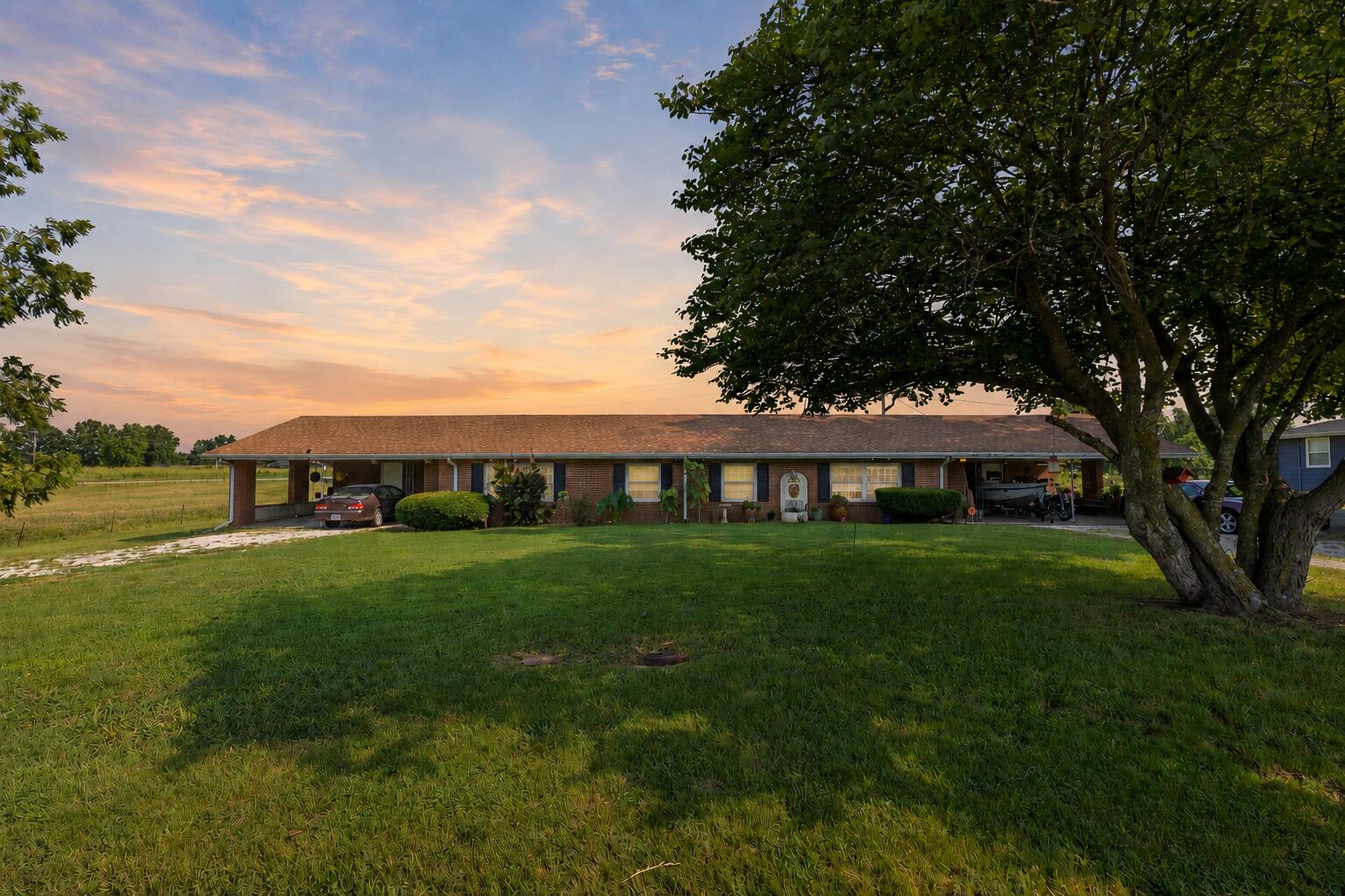 Photo 2 - Residential for sale – 7053-7057 W Farm Road 106   Springfield, MO