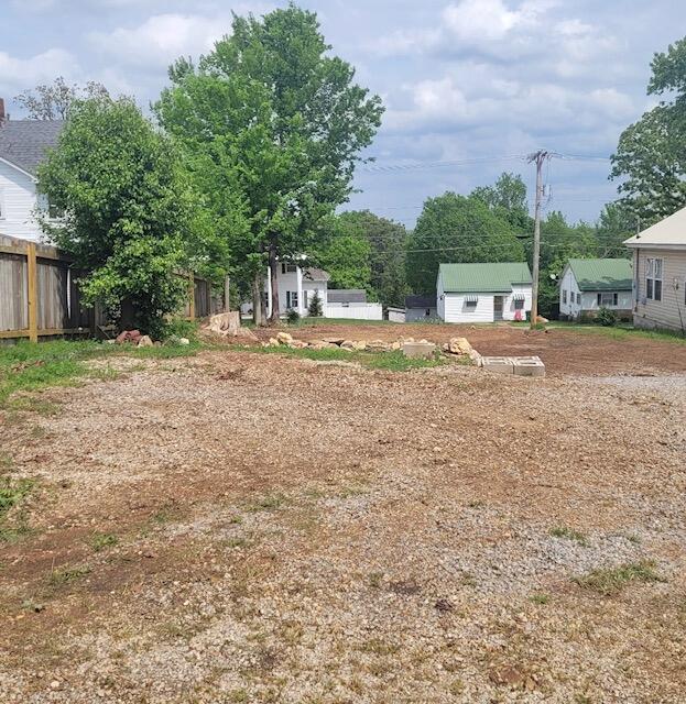 Photo 2 - Land for sale – 208 S 6th Street  Thayer, MO