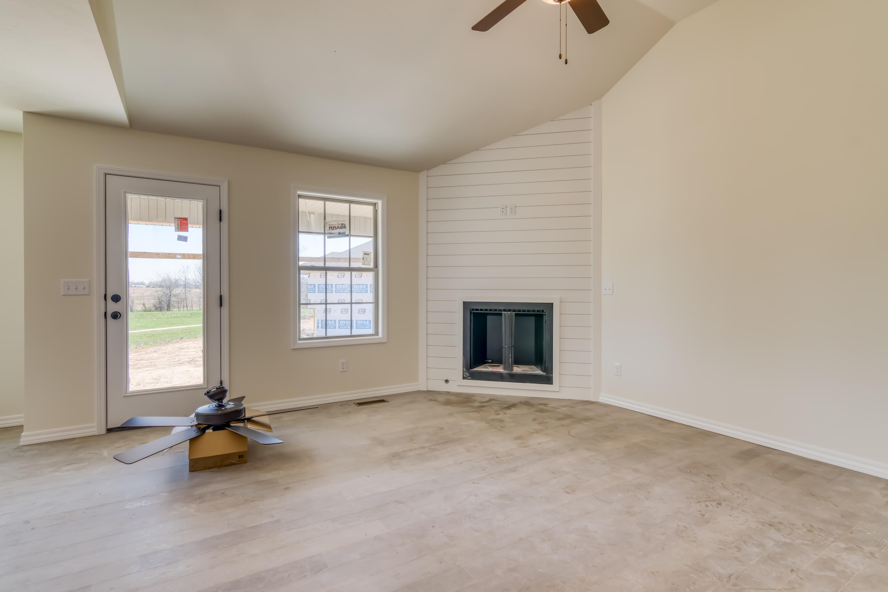 Photo 7 - Residential for sale – 629 W Arbor Glenn Drive  Nixa, MO