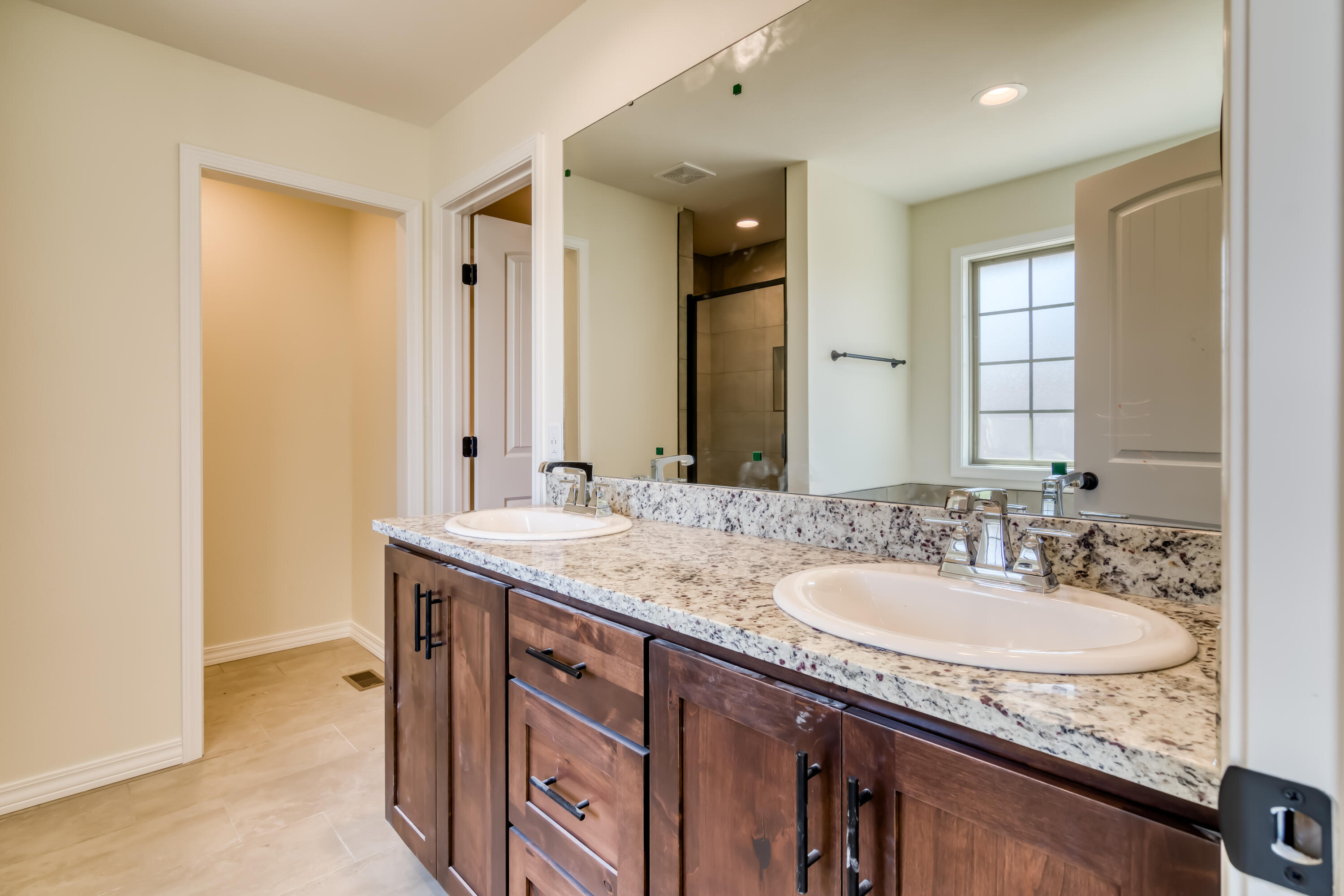 Photo 13 - Residential for sale – 629 W Arbor Glenn Drive  Nixa, MO