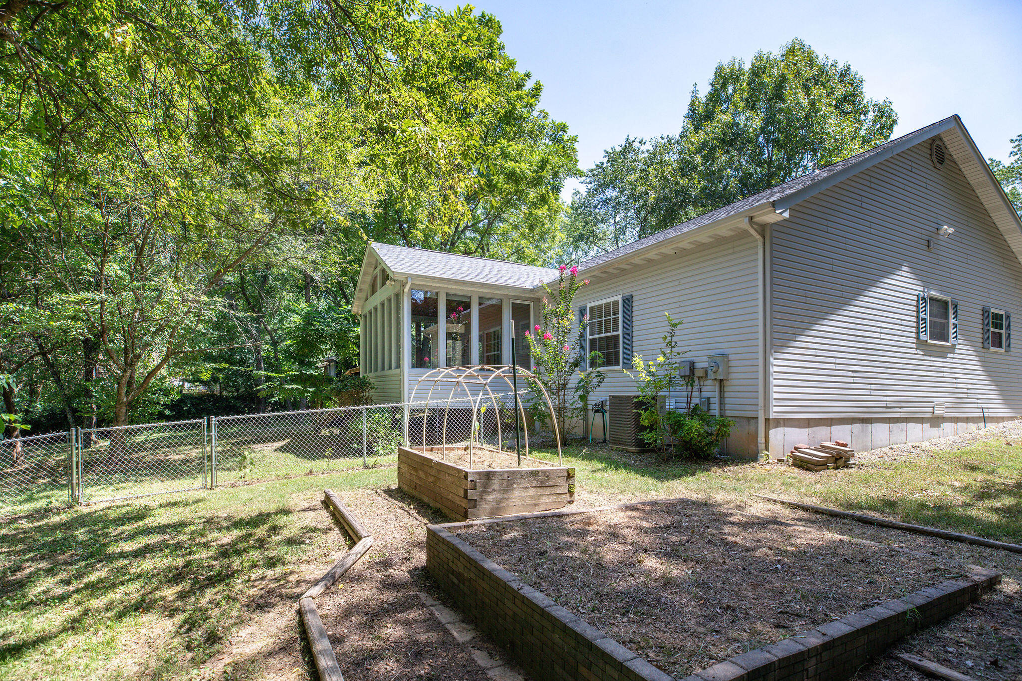 Photo 20 - Residential for sale – 186  Holyoke Street  Hollister, MO