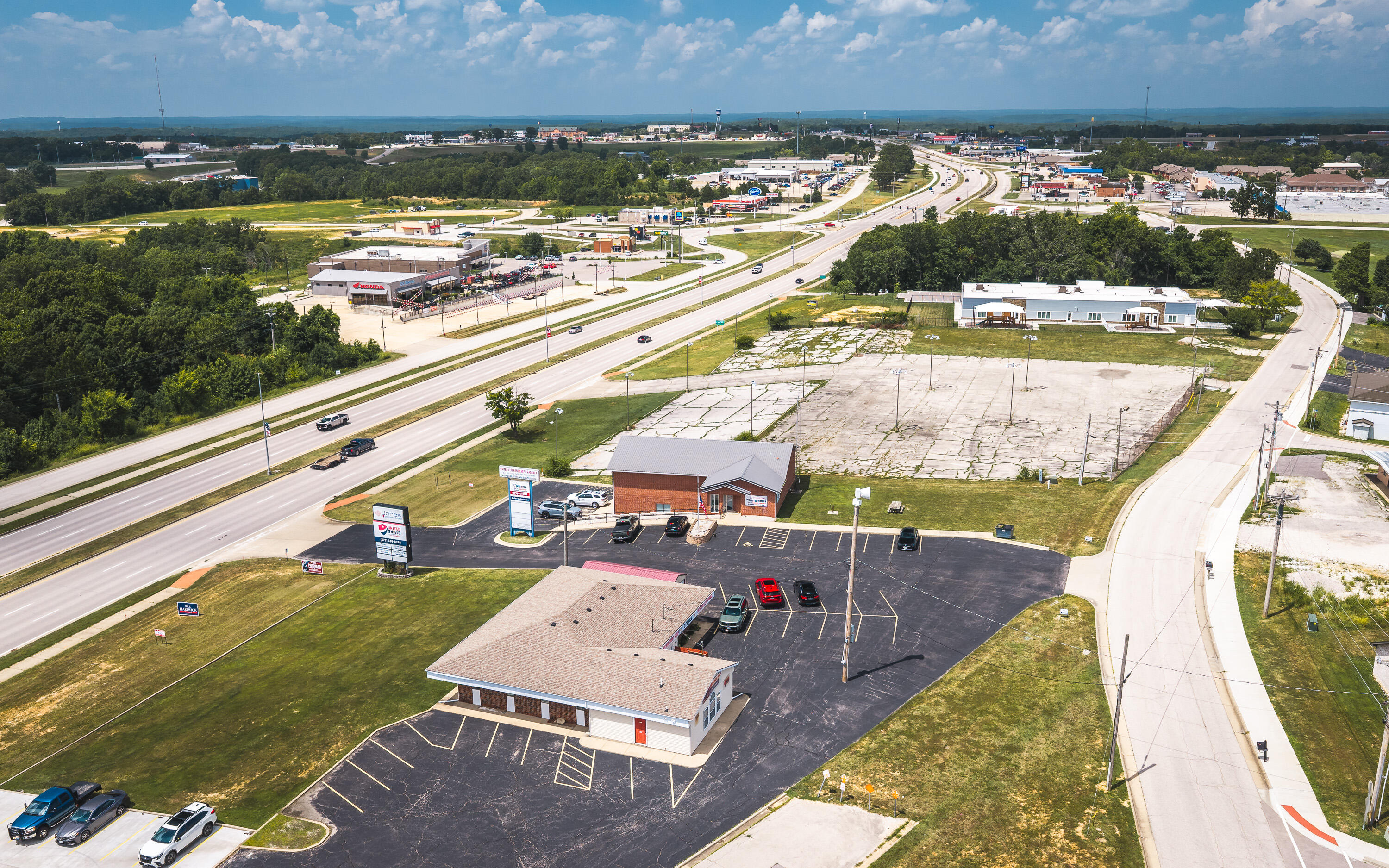 Photo 2 - Commercial Sale for sale – 575  Marshall Drive  St. Robert, MO