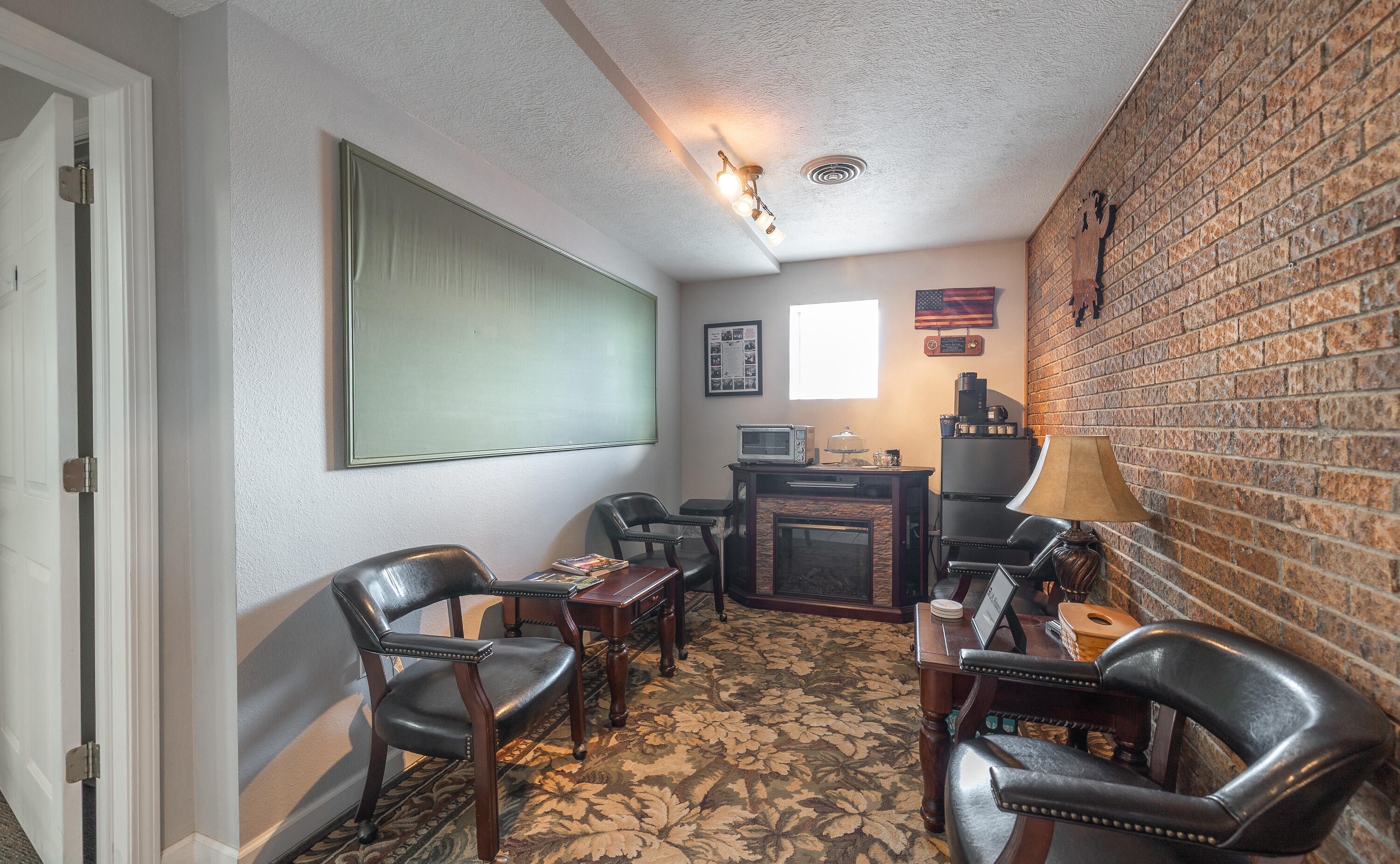 Photo 5 - Commercial Sale for sale – 575  Marshall Drive  St. Robert, MO