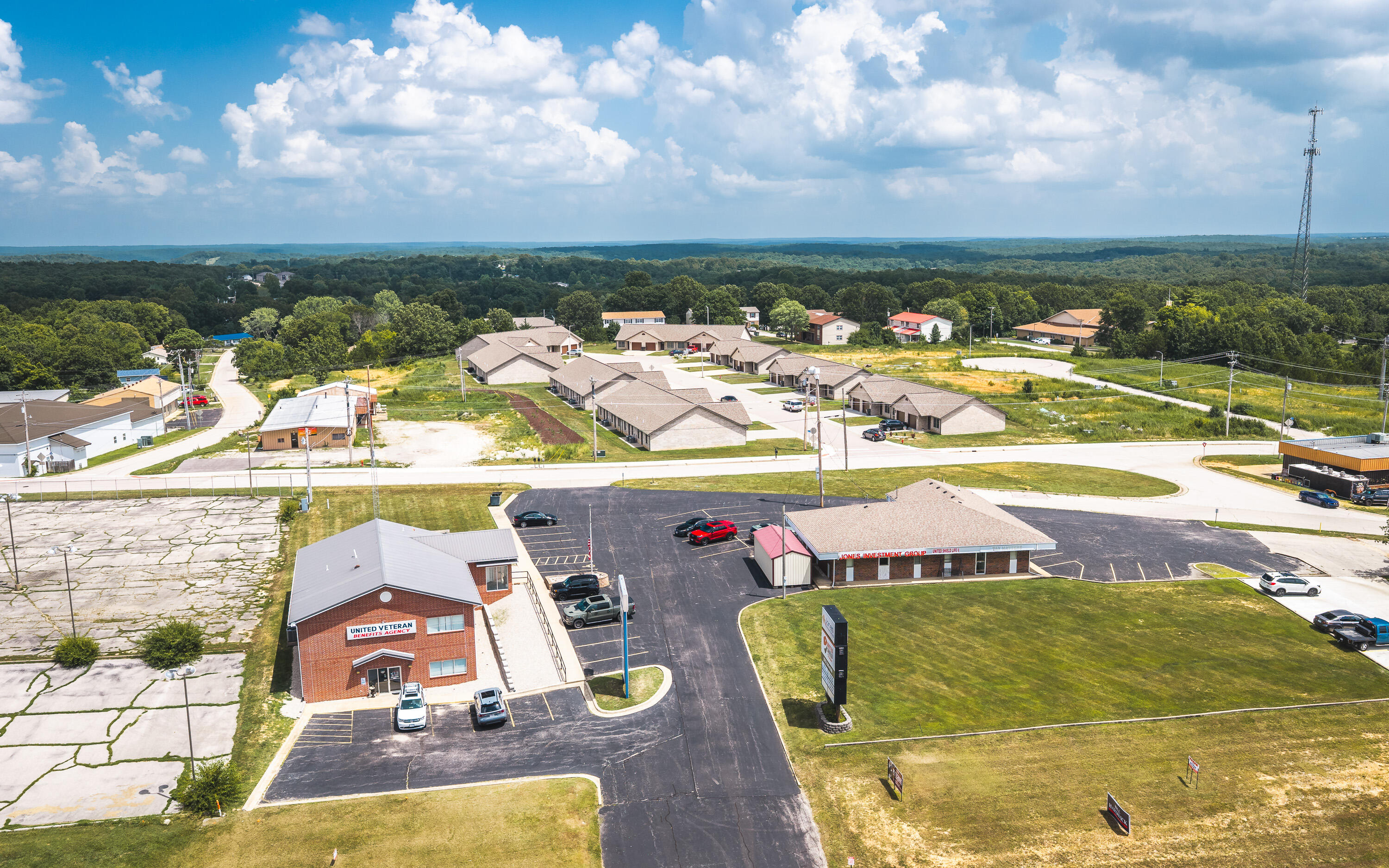 Photo 2 - Commercial Sale for sale – 555  Marshall Drive  St. Robert, MO