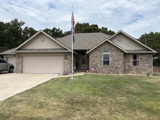 Photo 2 - Residential for sale – 1103  Chicory Lane  Aurora, MO