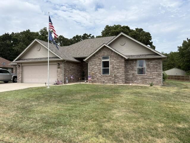 Residential for sale – 1103  Chicory Lane  Aurora, MO