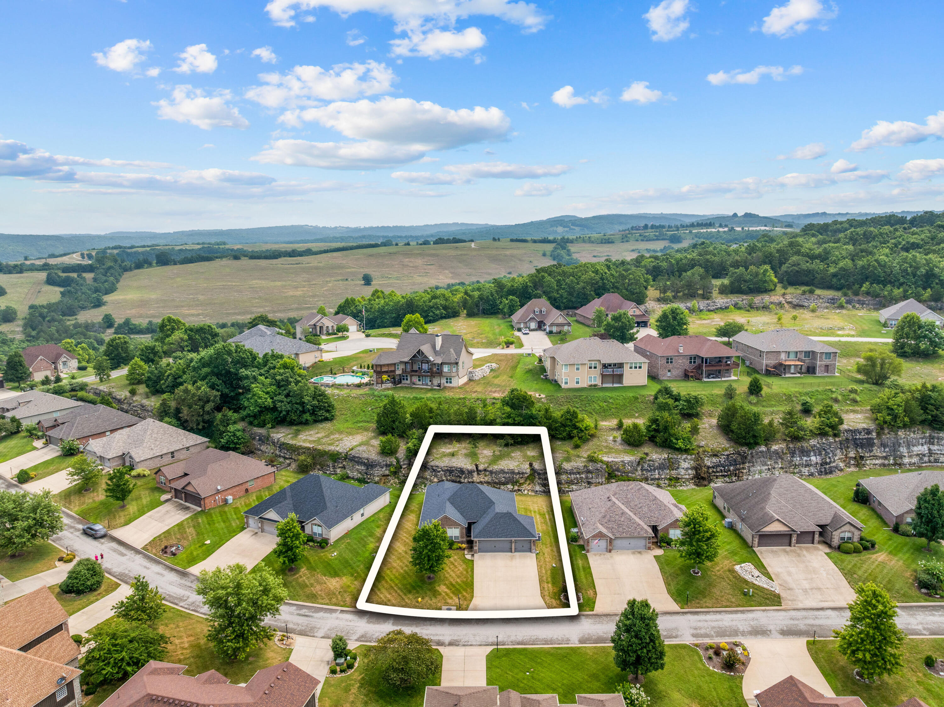 Photo 2 - Residential for sale – 180  Stoney Pointe Drive  Hollister, MO