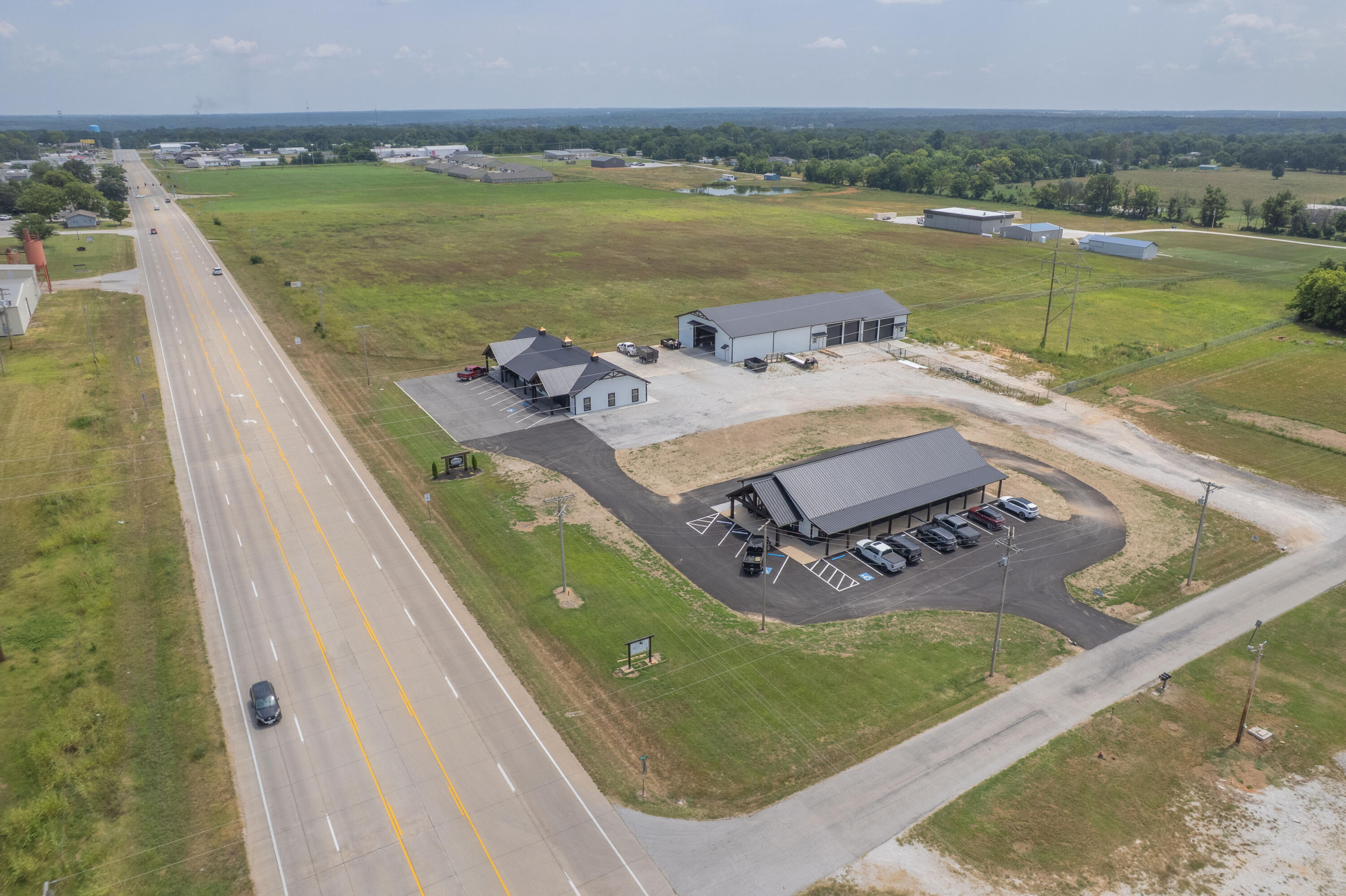 Photo 17 - Commercial Sale for sale – 13225  Jay Drive  Neosho, MO