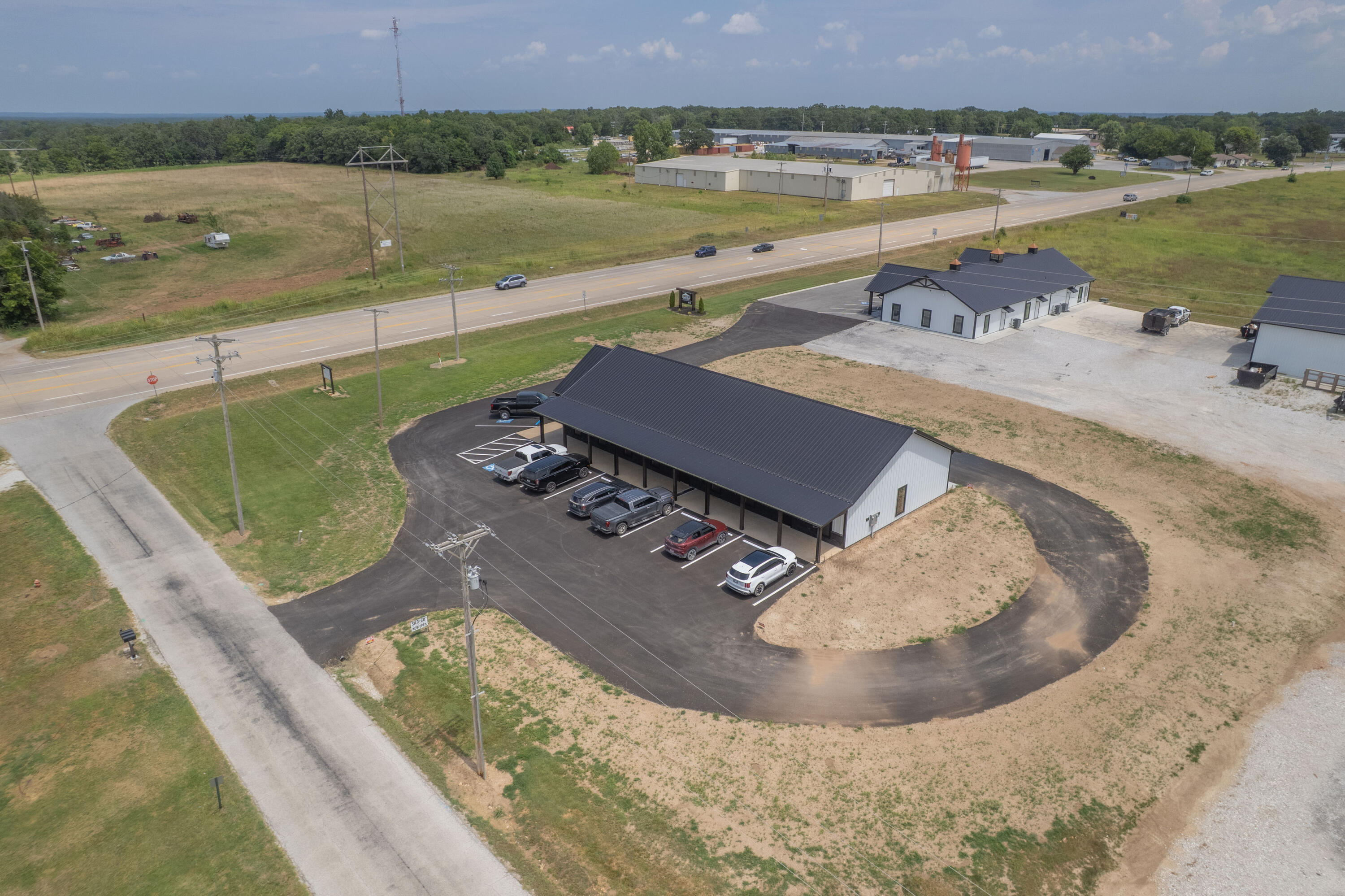 Commercial Sale for sale – 13225 Jay Drive Neosho, MO
