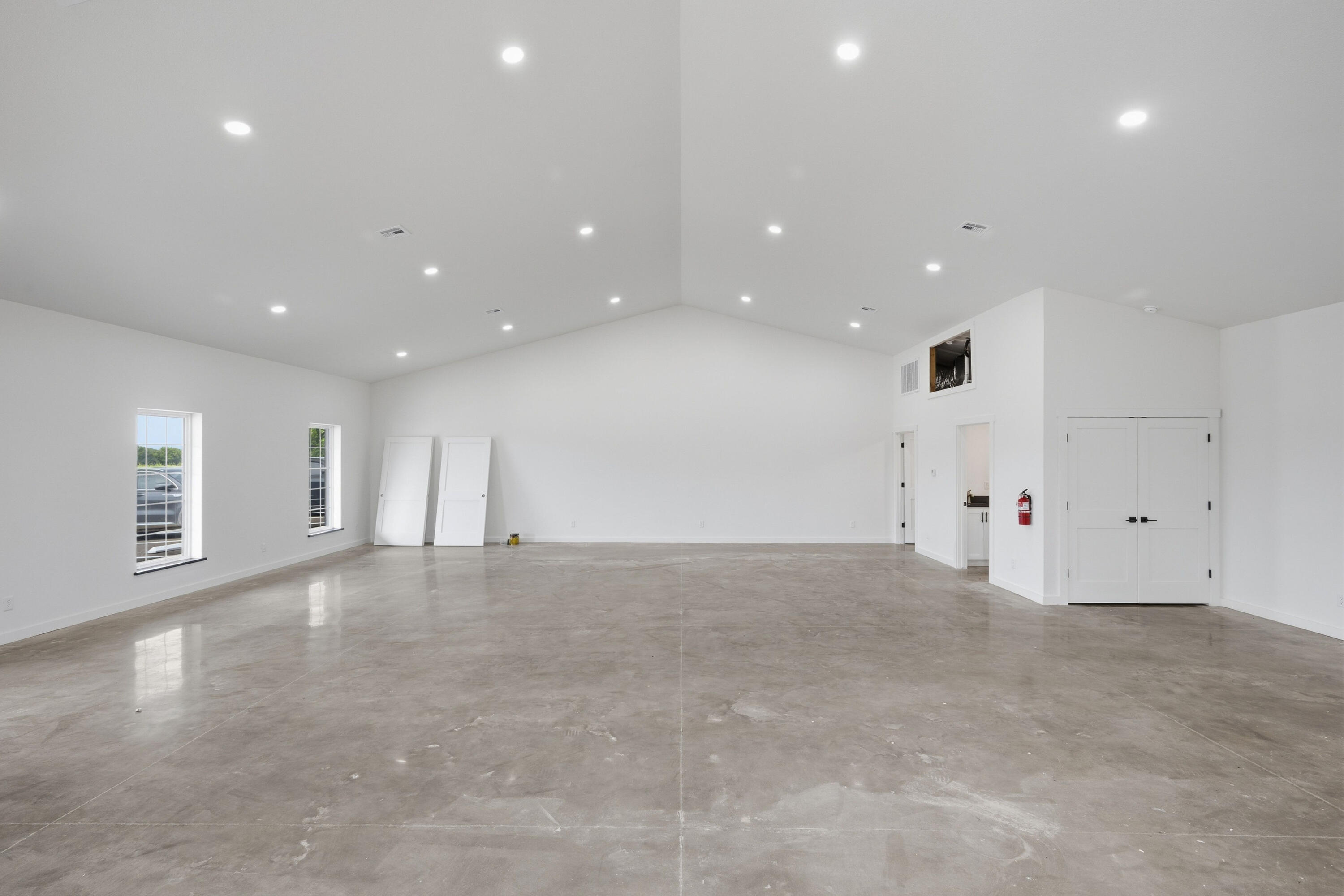 Photo 8 - Commercial Sale for sale – 13225  Jay Drive  Neosho, MO