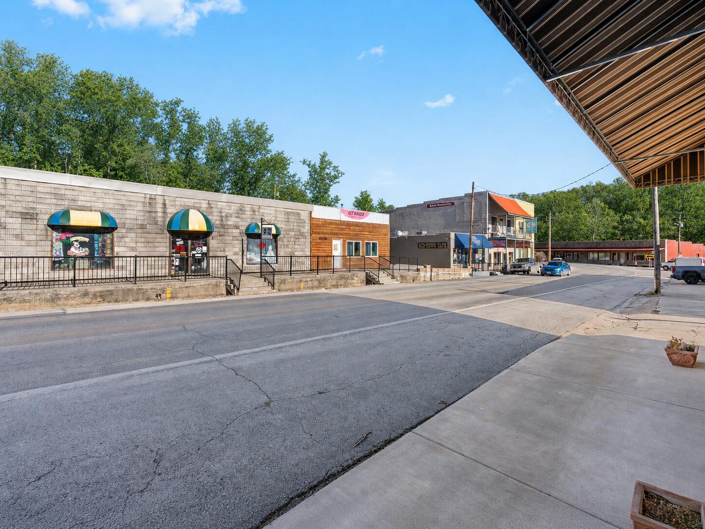 Photo 4 - Commercial Sale for sale – 22186  Main   Reeds Spring, MO