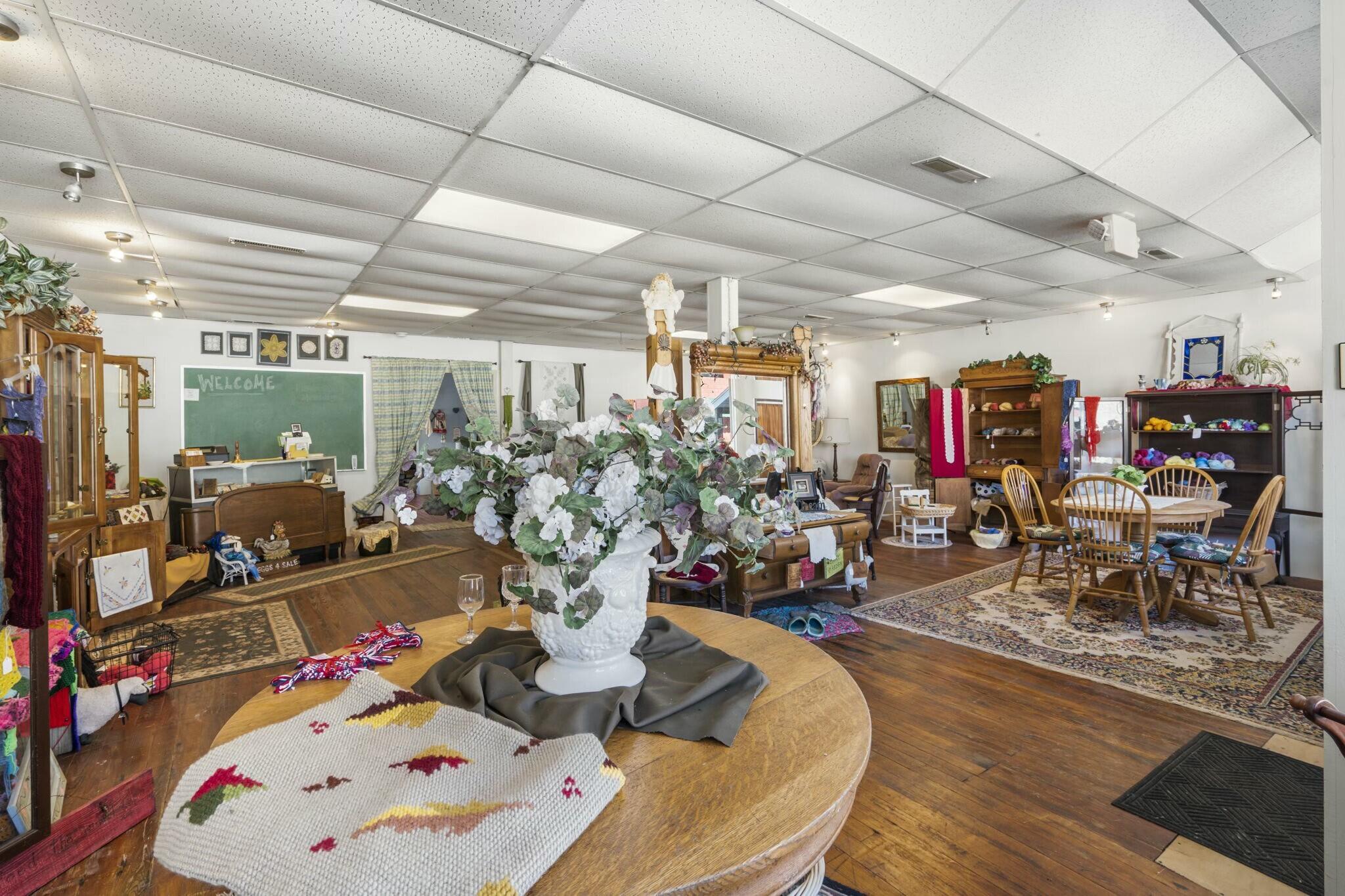 Photo 12 - Commercial Sale for sale – 22186  Main   Reeds Spring, MO