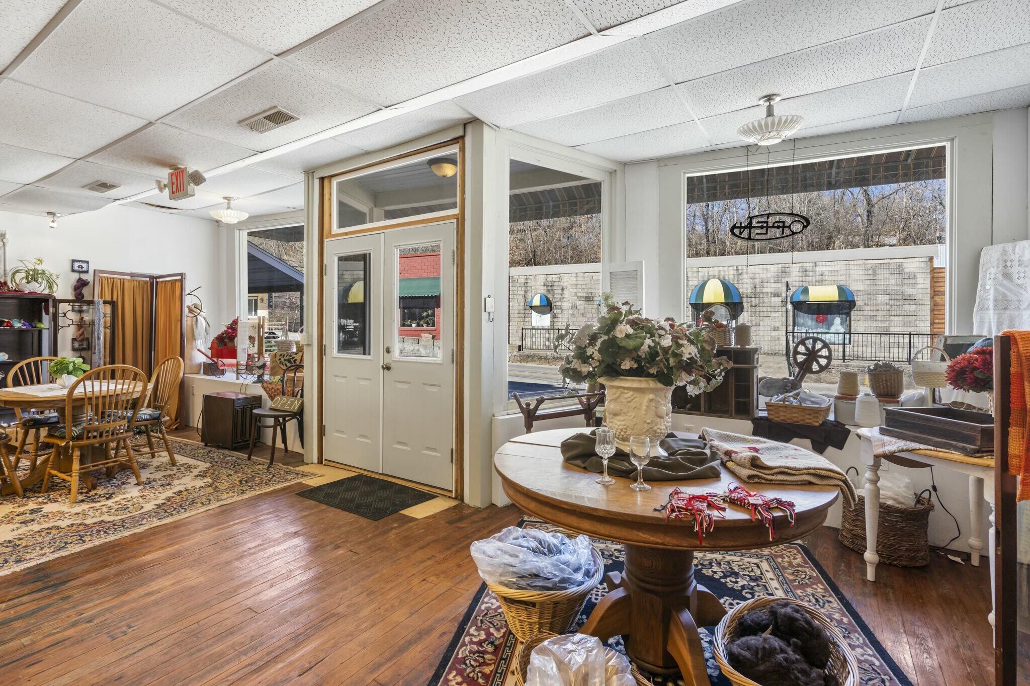 Photo 16 - Commercial Sale for sale – 22186  Main   Reeds Spring, MO