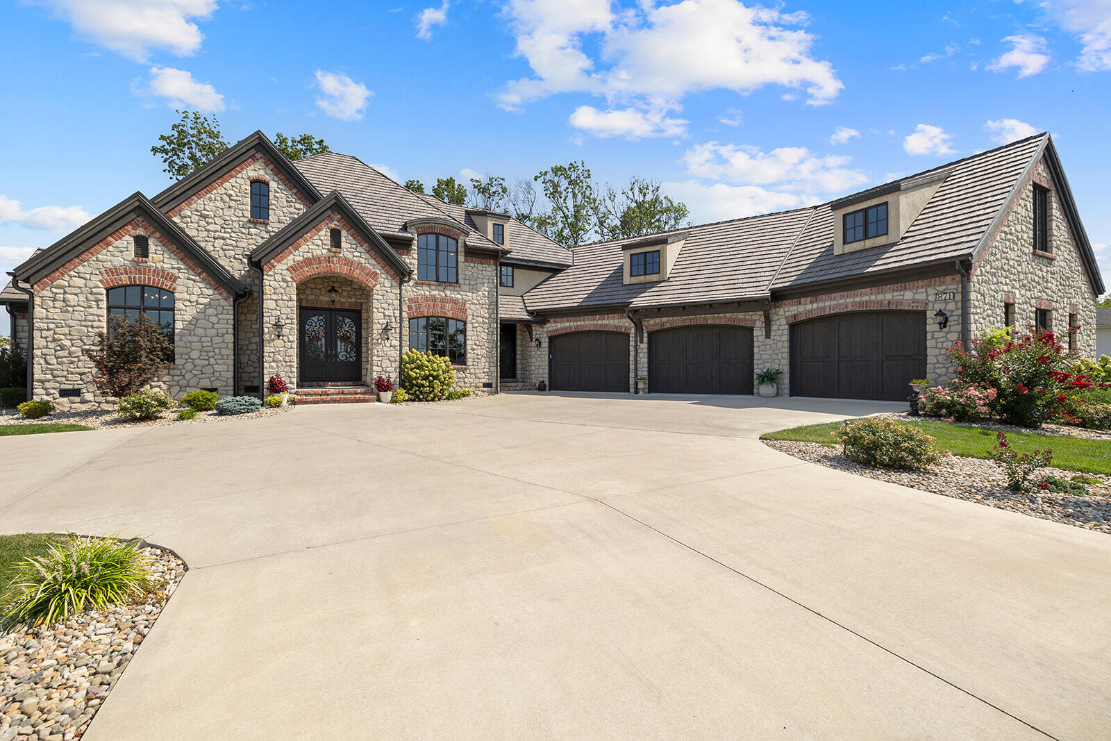 Photo 8 - Residential for sale – 871 E Kenmare Court  Nixa, MO