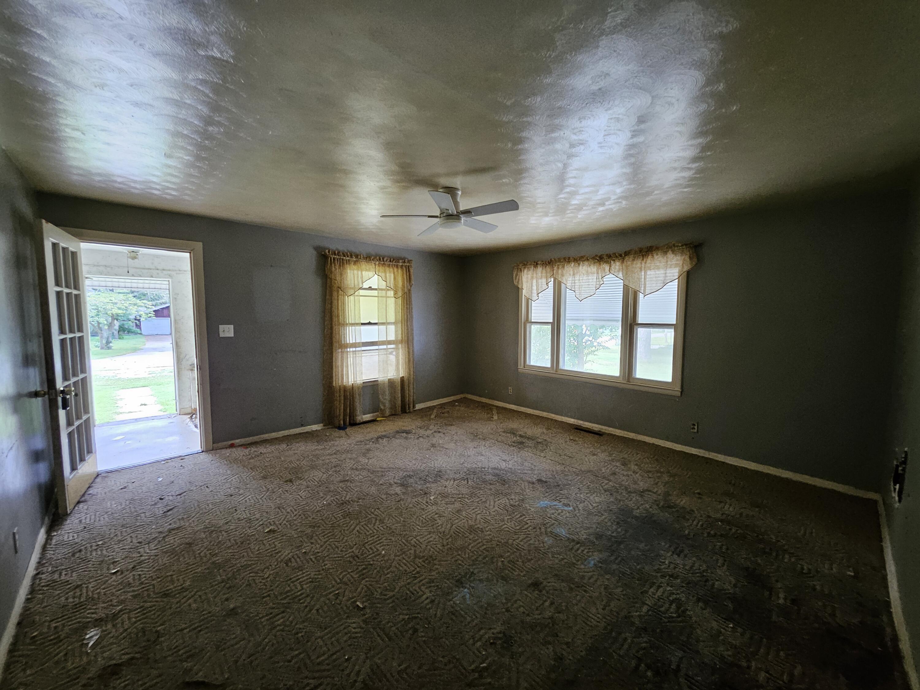 Photo 3 - Residential for sale – 302 S Chicago Avenue  Marionville, MO