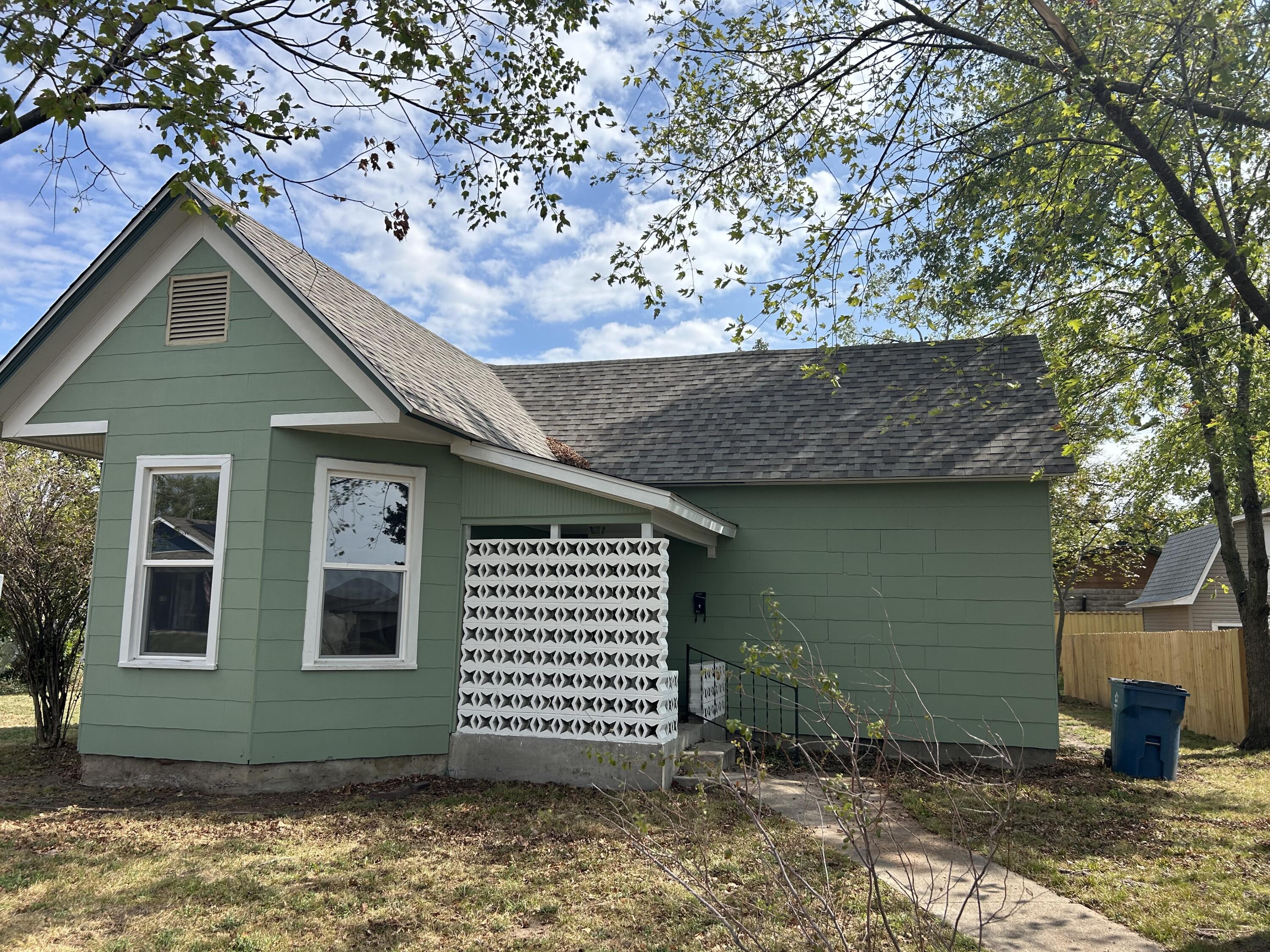 Photo 10 - Residential for sale – 309 S Locust Street  Carterville, MO