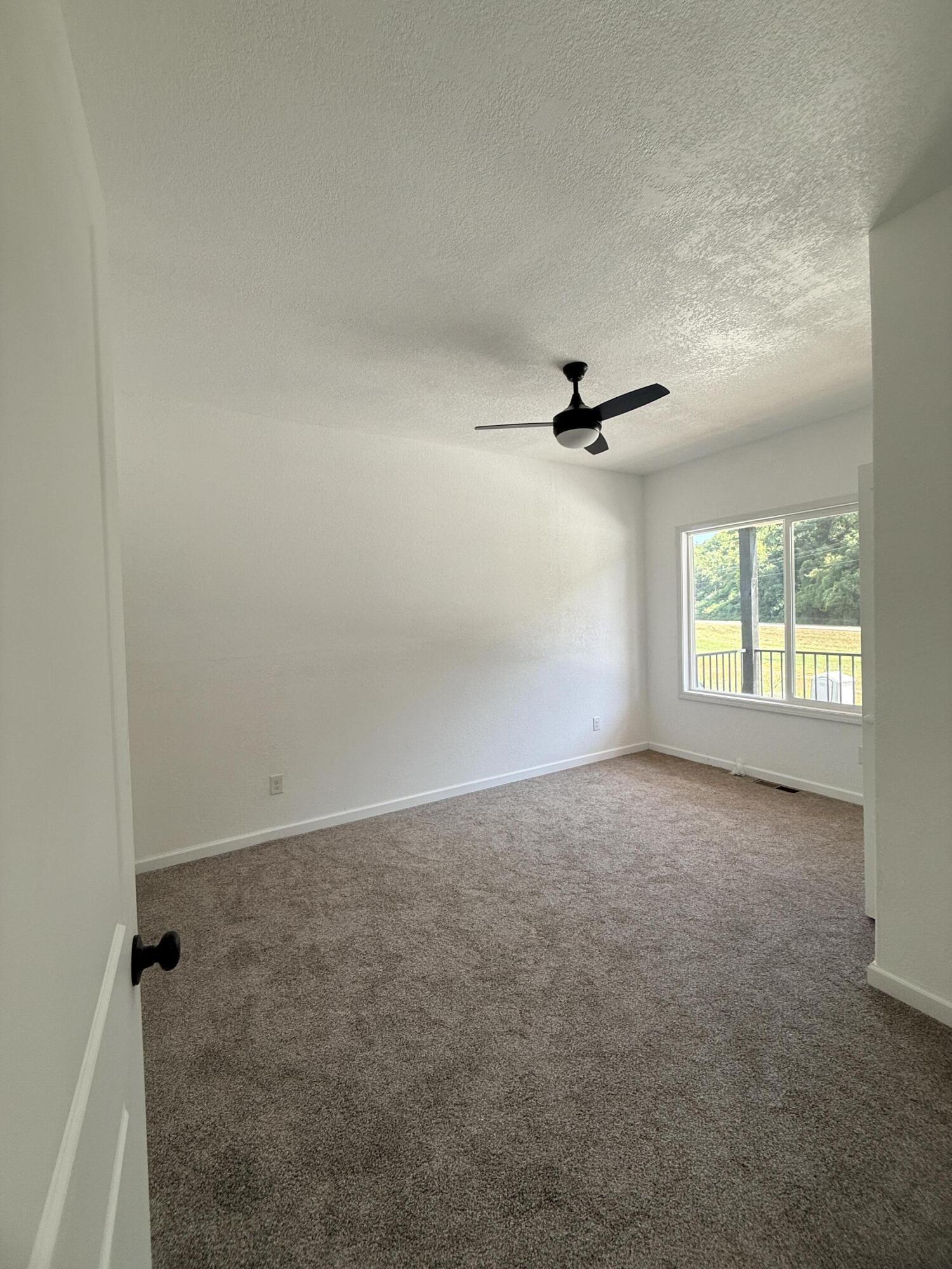 Photo 9 - Residential for sale – 17  Havenway Avenue  Pineville, MO
