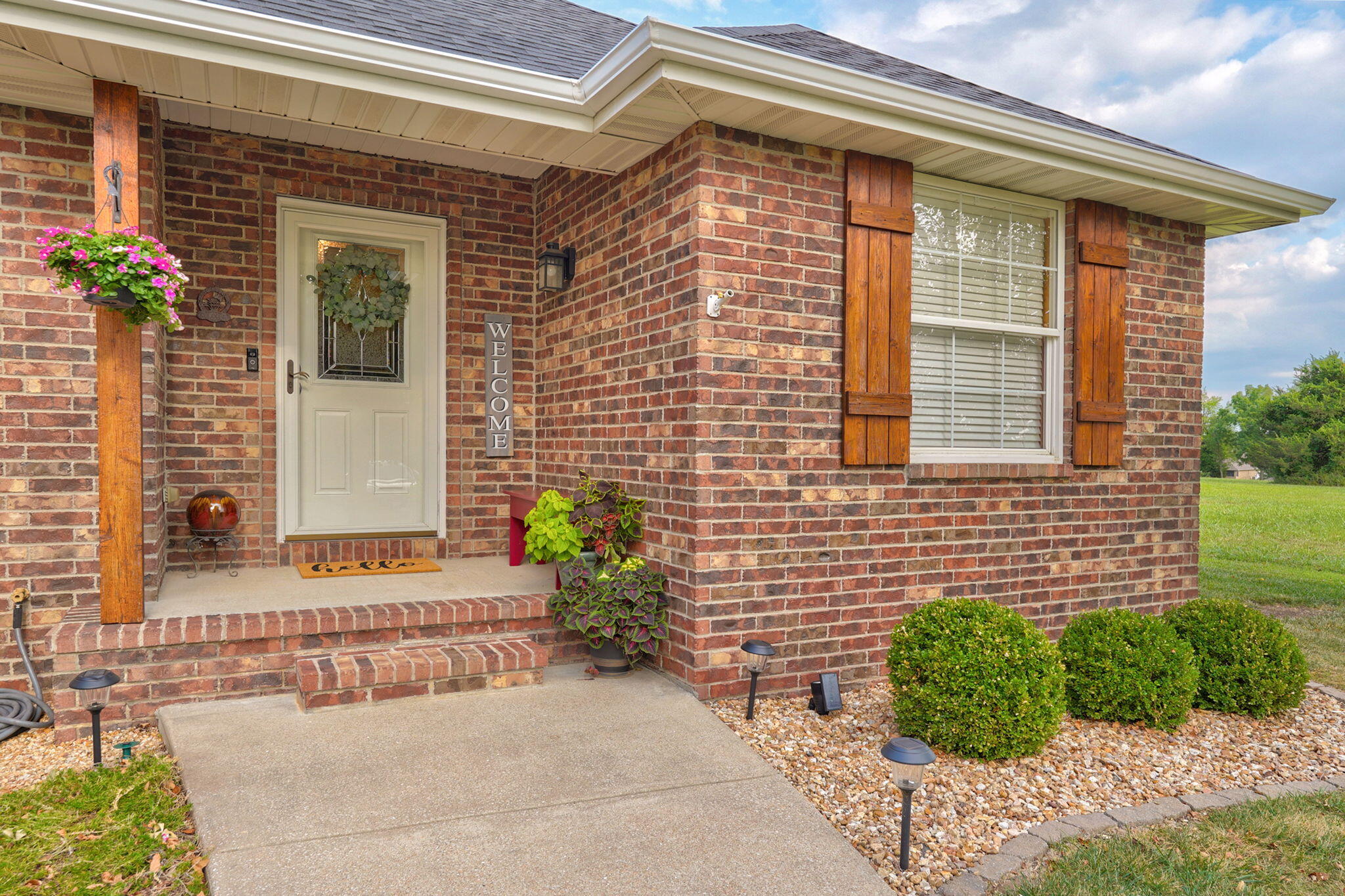 Photo 4 - Residential for sale – 3624 N Bridgewood Avenue  Springfield, MO