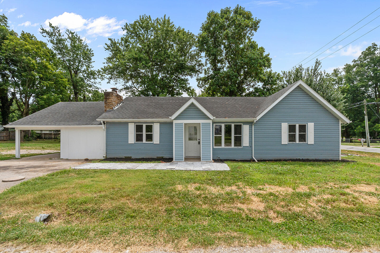 Photo 2 - Residential for sale – 205 S Pine Street  Billings, MO