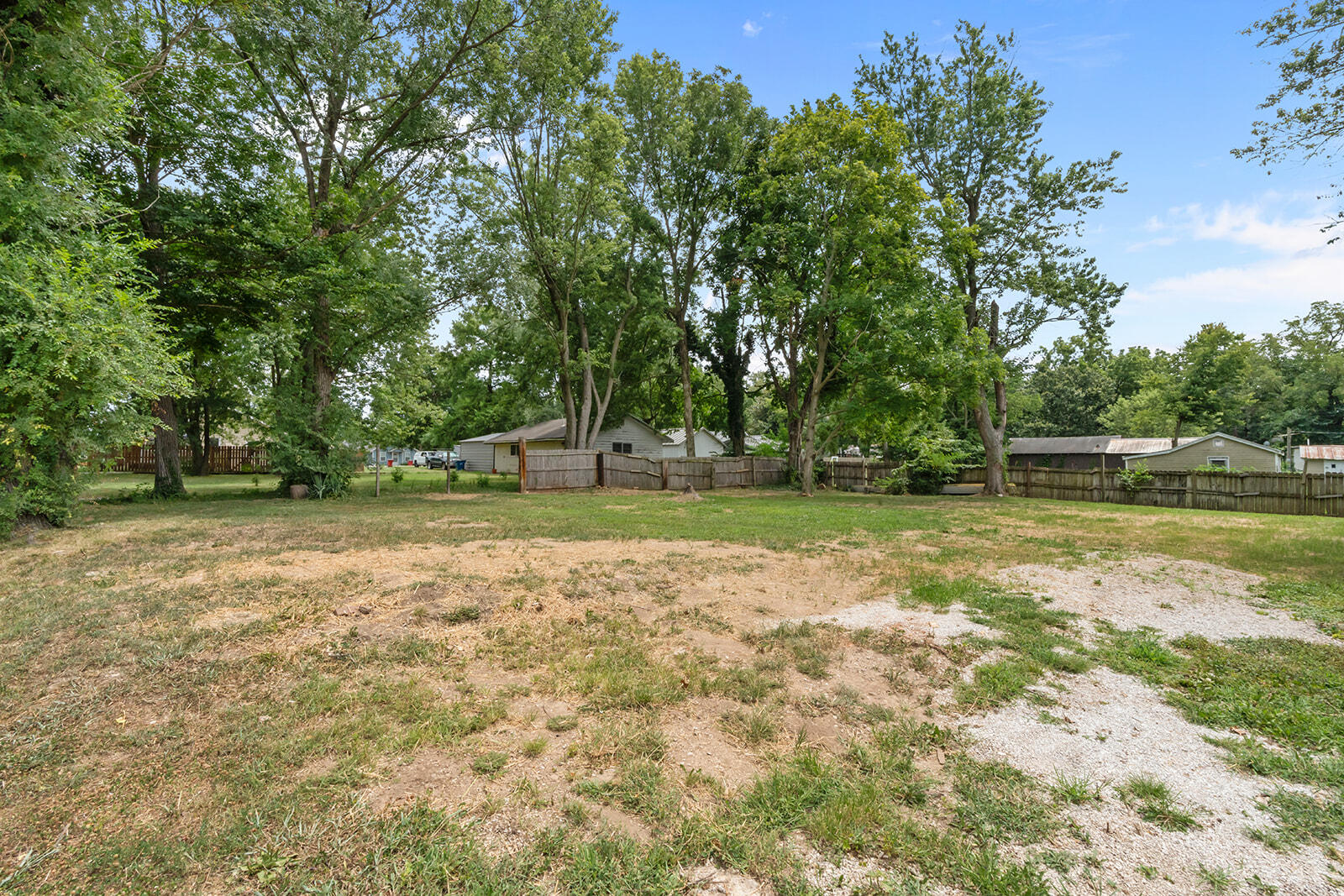 Photo 37 - Residential for sale – 205 S Pine Street  Billings, MO