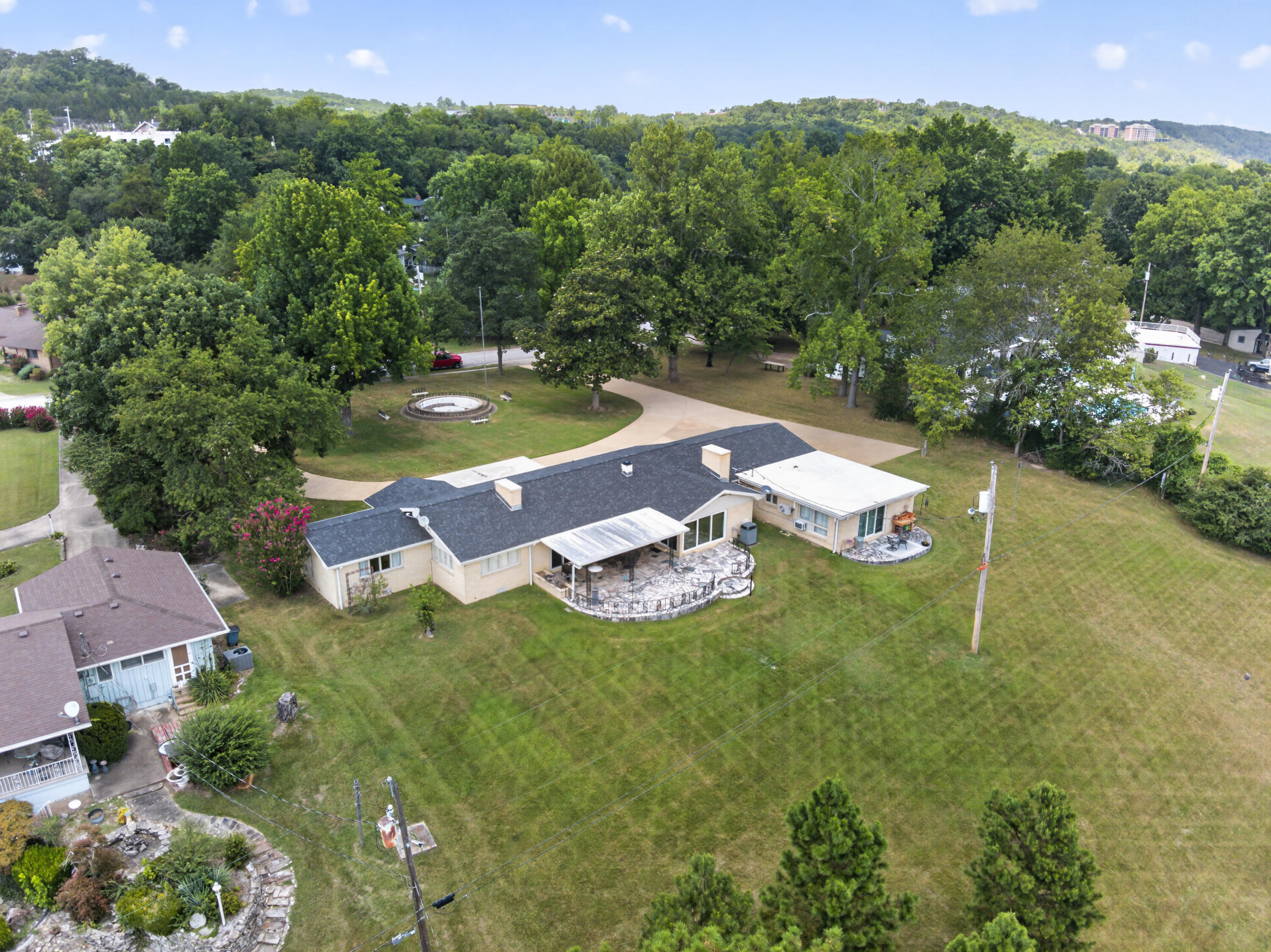 Photo 52 - Residential for sale – 520  Parnell Drive  Branson, MO