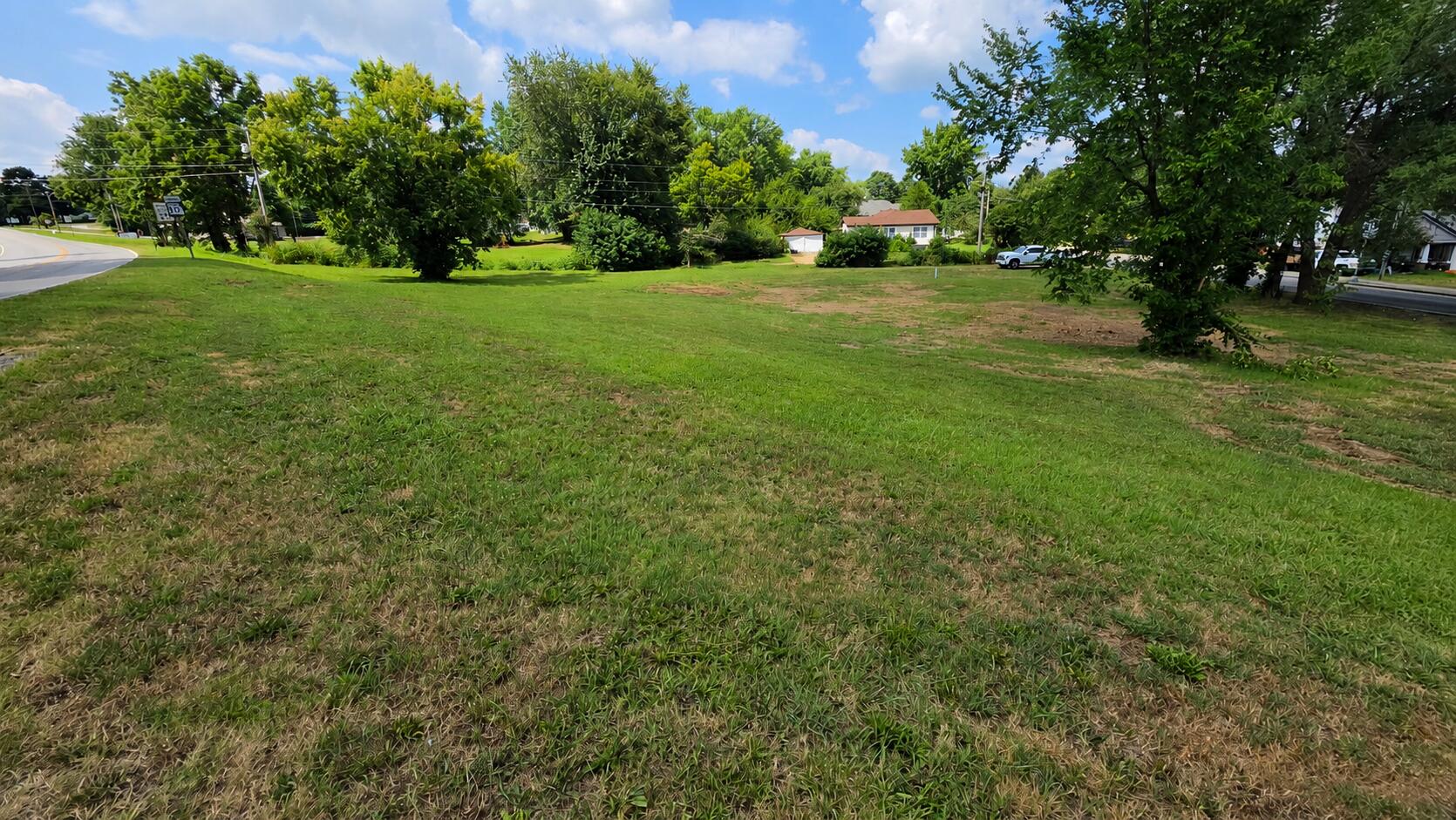Photo 2 - Land for sale – 000 N Main Street  Cassville, MO