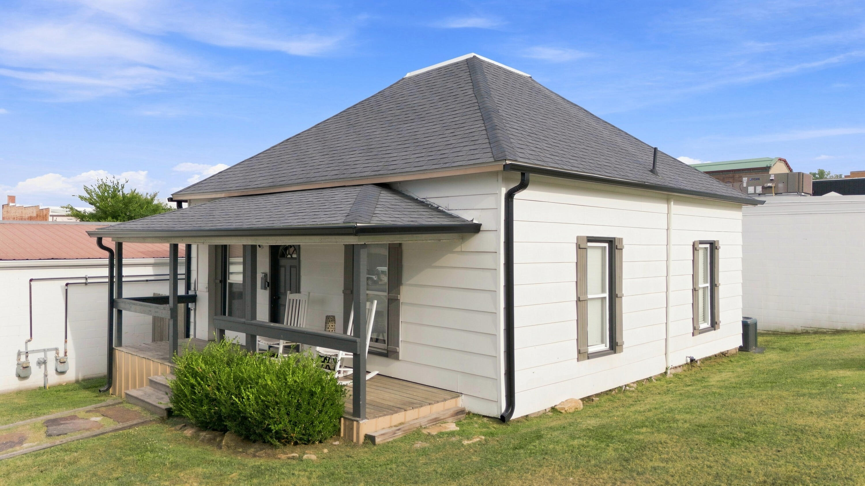 Photo 83 - Commercial Sale for sale – 914-924  Renfrow & 204 W Trish Knight   West Plains, MO