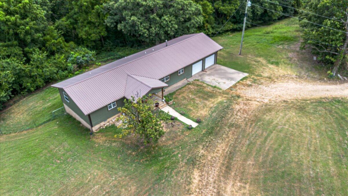 Photo 5 - Residential for sale – 26480  Farm Road 1000   Washburn, MO