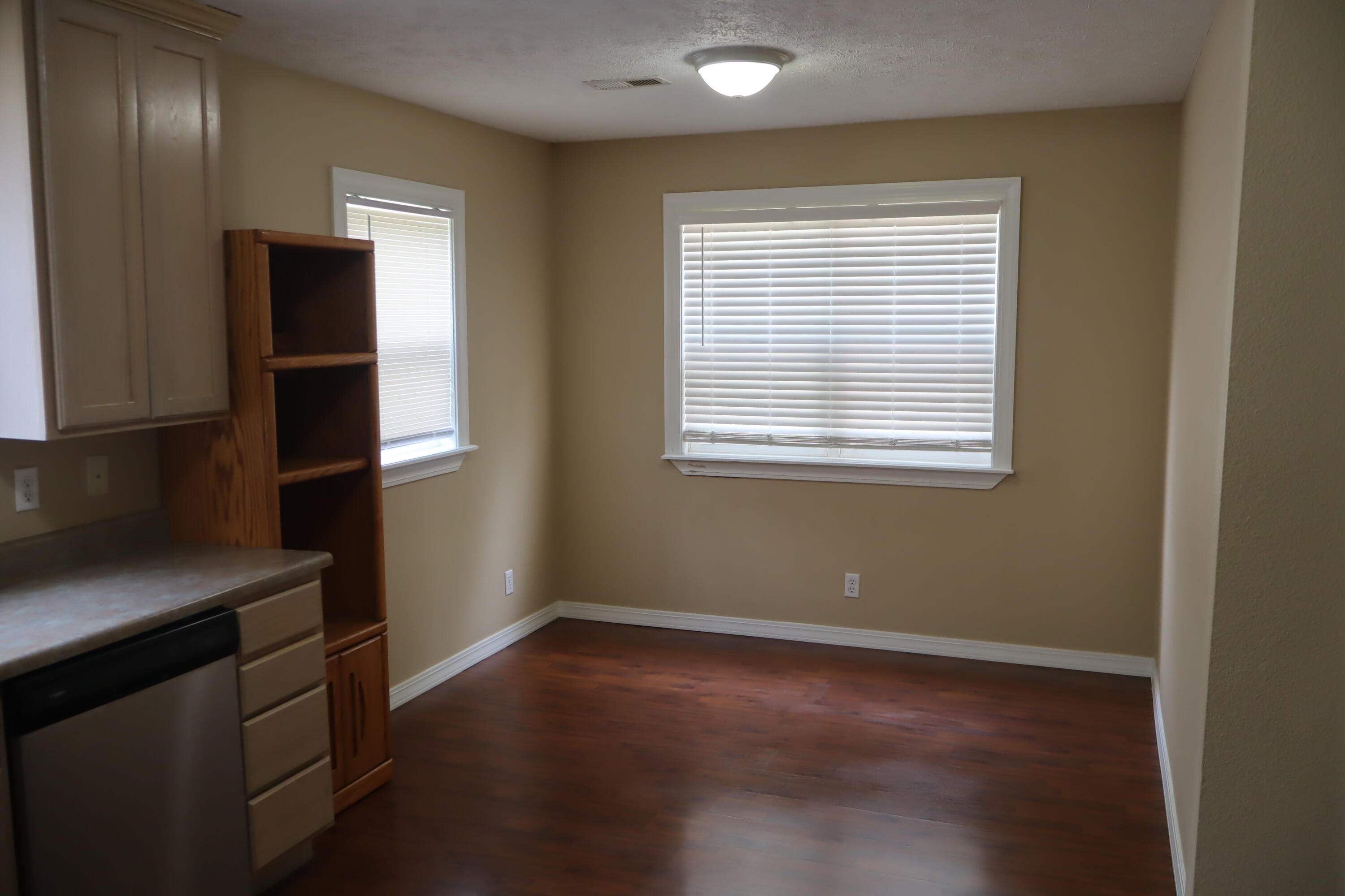 Photo 15 - Residential for sale – 715 E Lynn Street  Springfield, MO