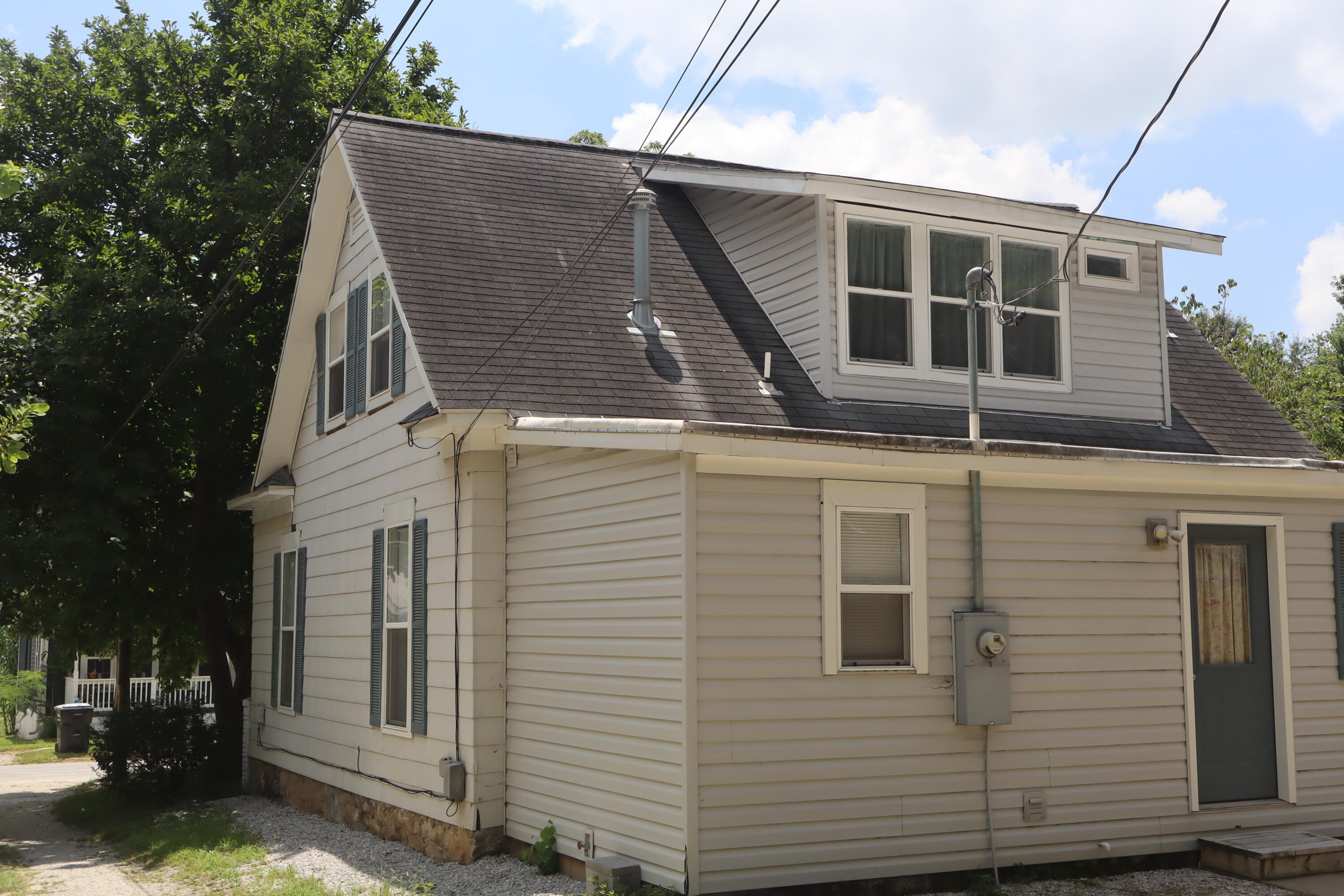 Photo 4 - Residential for sale – 715 E Lynn Street  Springfield, MO