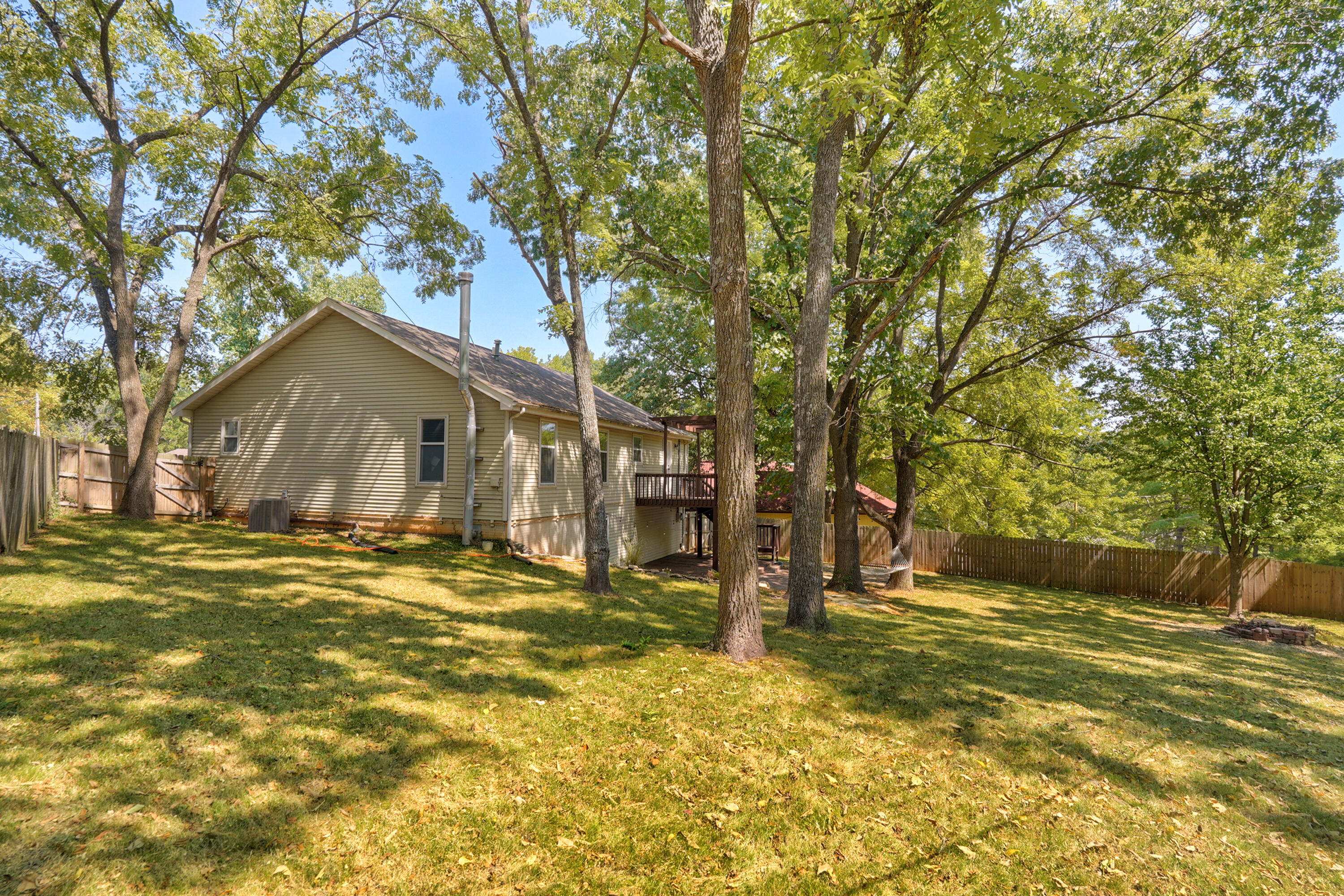 Photo 40 - Residential for sale – 228 E Osage Drive  Springfield, MO