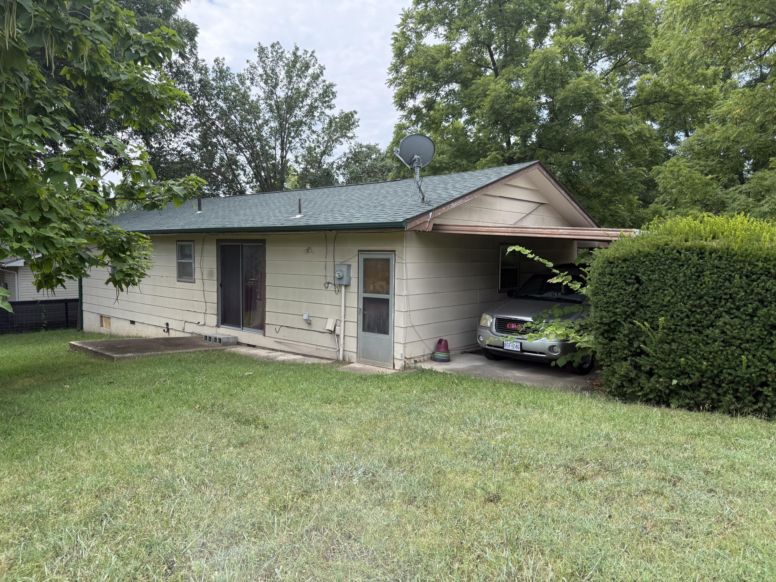 Photo 3 - Residential for sale – 1010  Jefferson Avenue  West Plains, MO