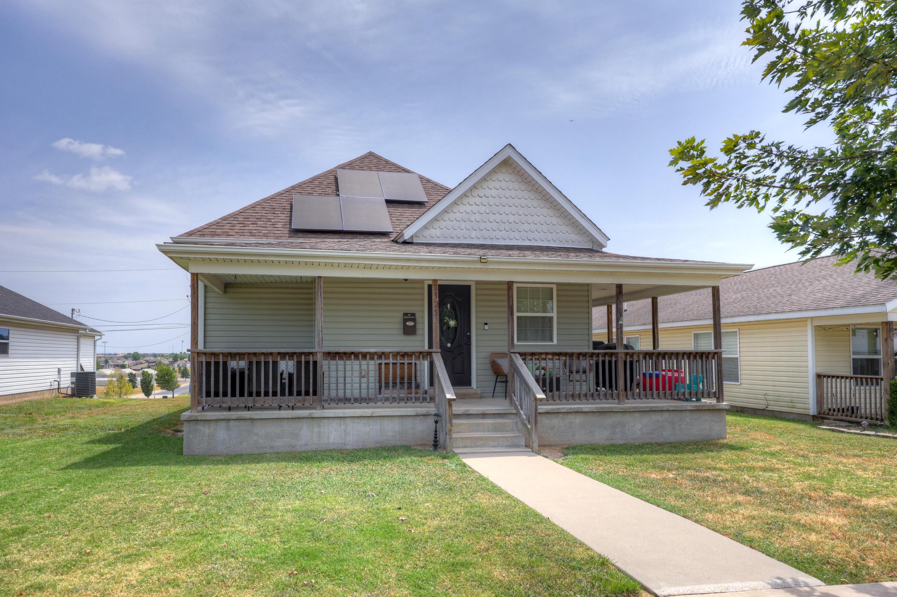 Photo 3 - Residential for sale – 2325 S Kentucky Avenue  Joplin, MO