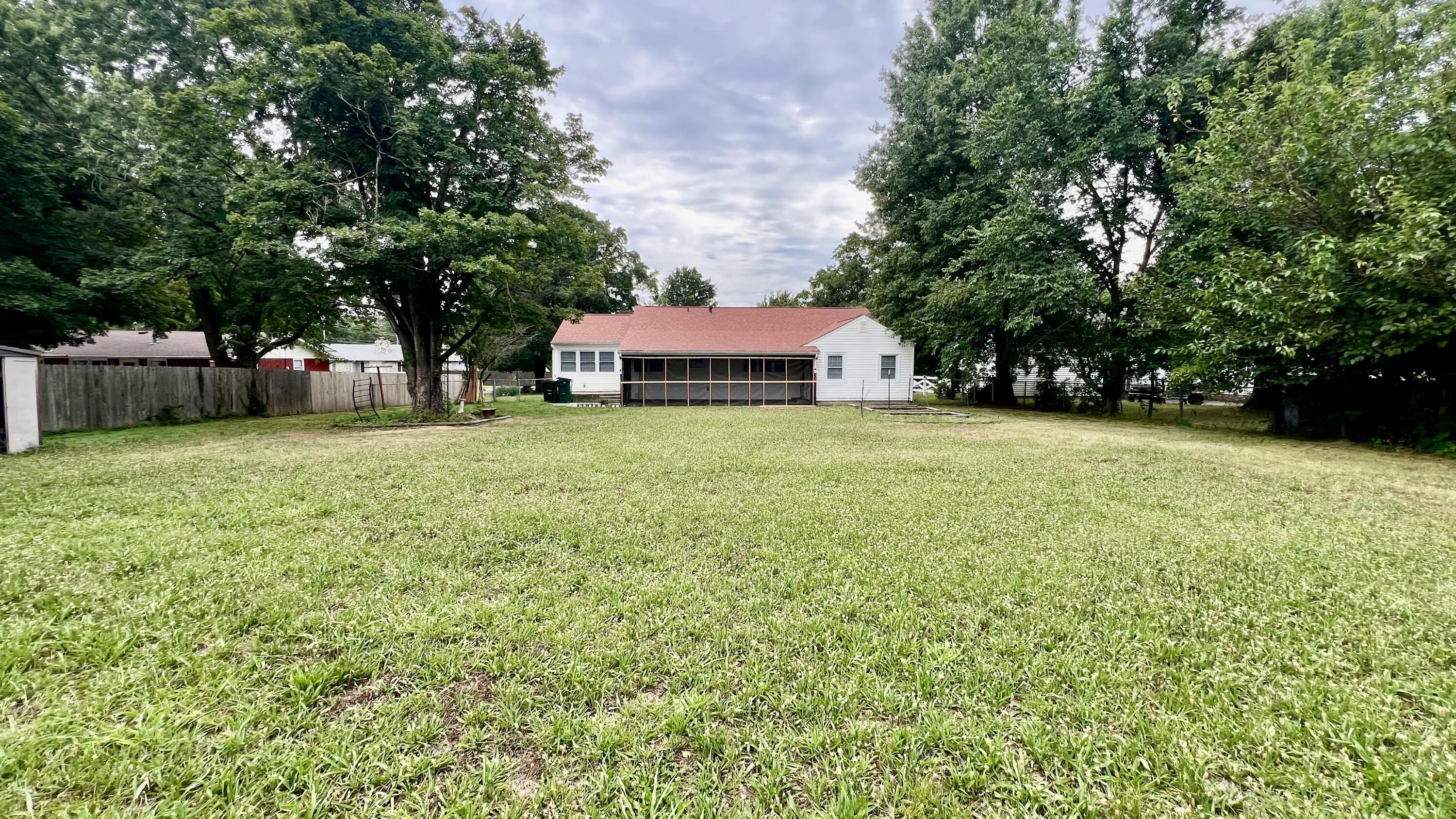 Photo 4 - Residential for sale – 502 W County Street  Monett, MO