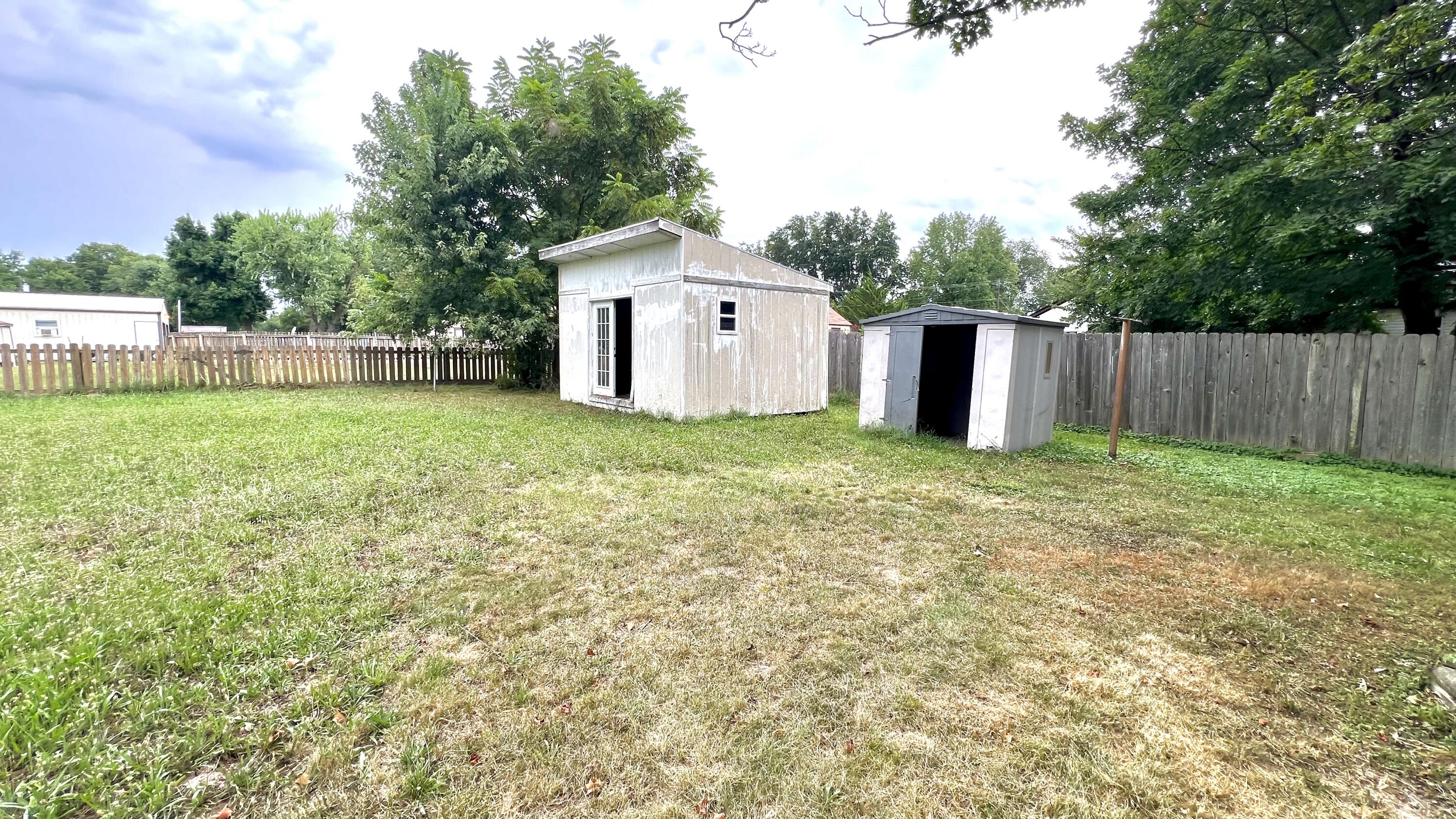 Photo 7 - Residential for sale – 502 W County Street  Monett, MO