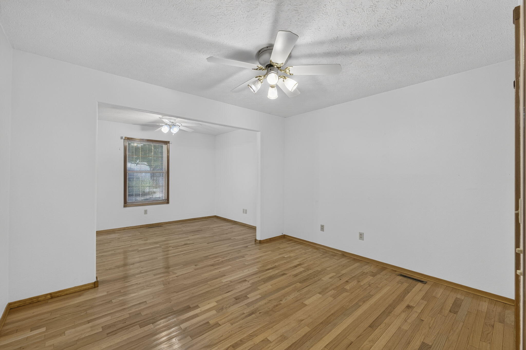 Photo 13 - Residential for sale – 2259 W Cantebury Street  Springfield, MO