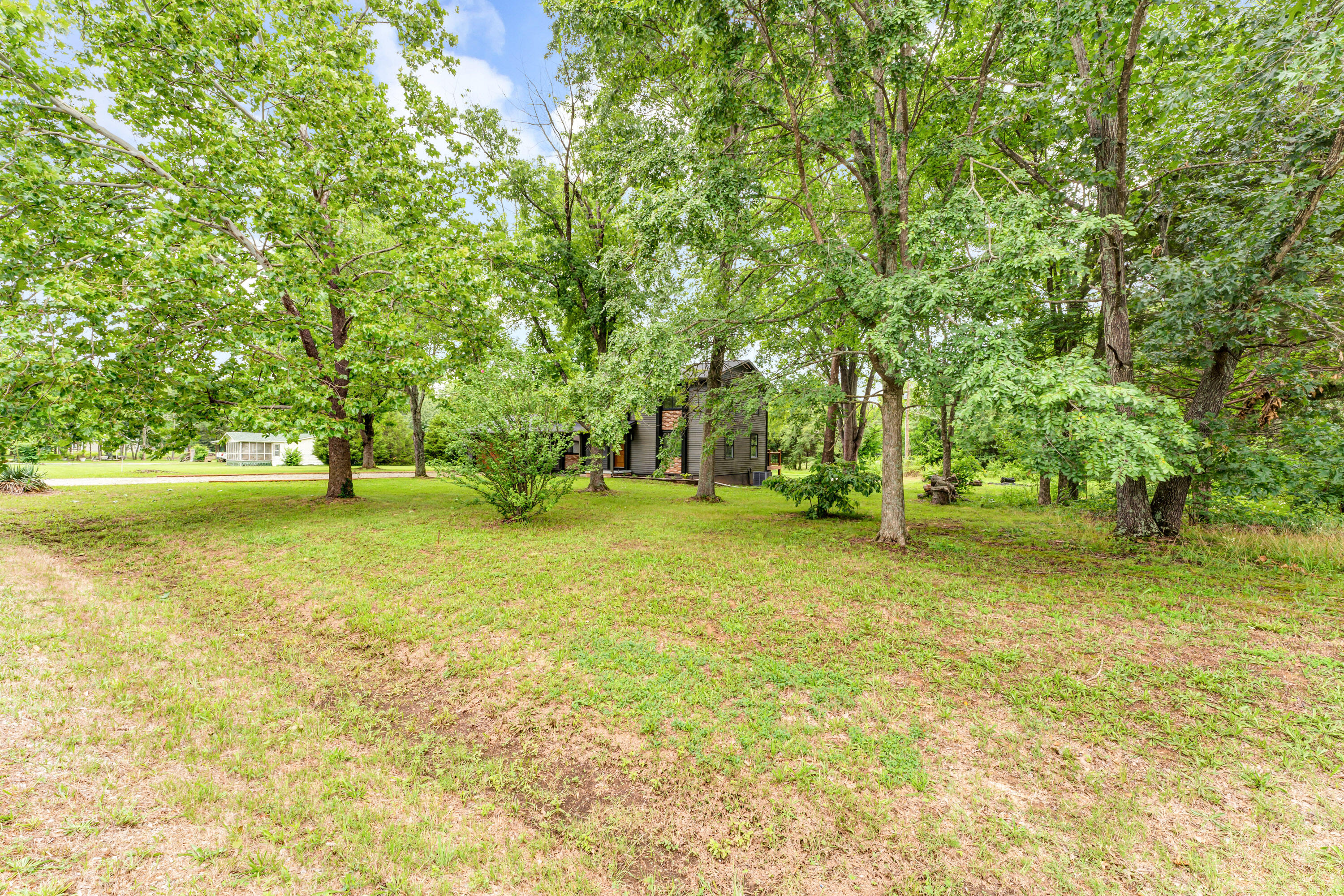 Photo 3 - Residential for sale – 26298  State Highway Yy   Shell Knob, MO