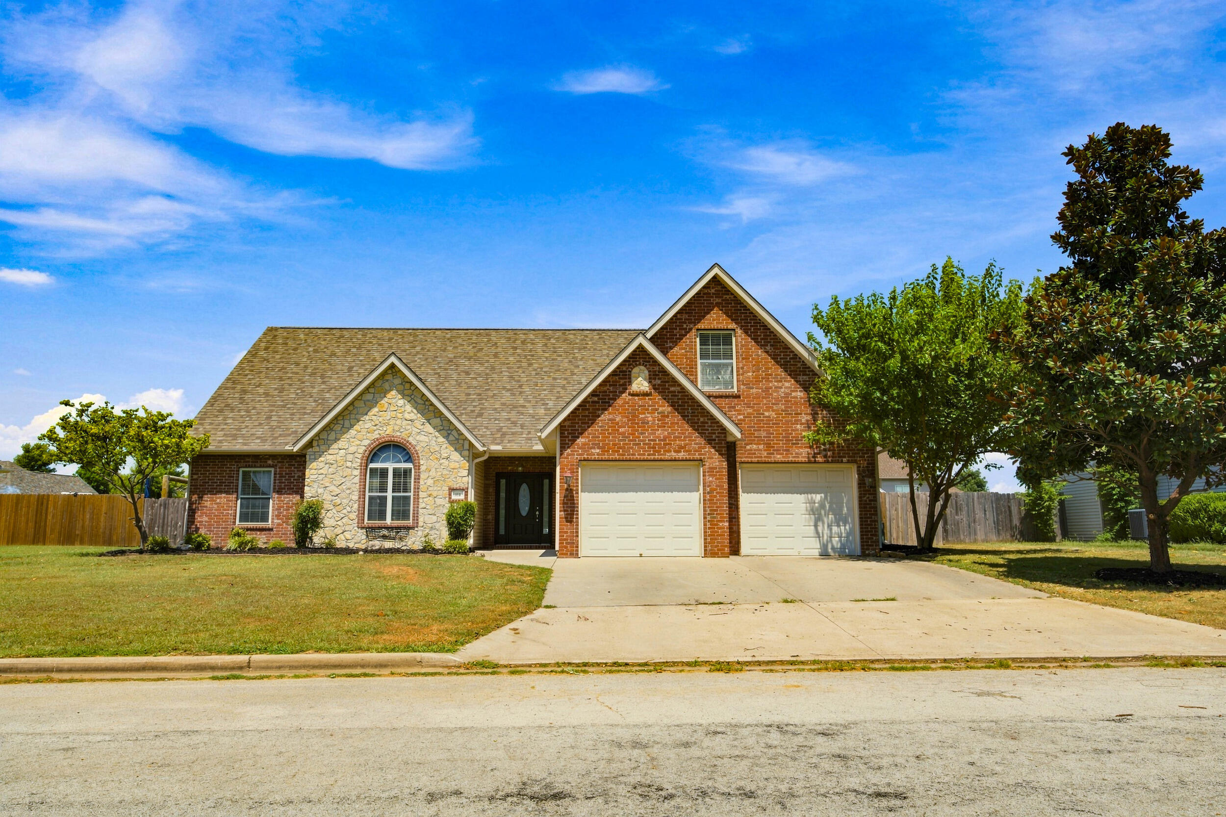 Photo 2 - Residential for sale – 113  Justin Boulevard  Webb City, MO