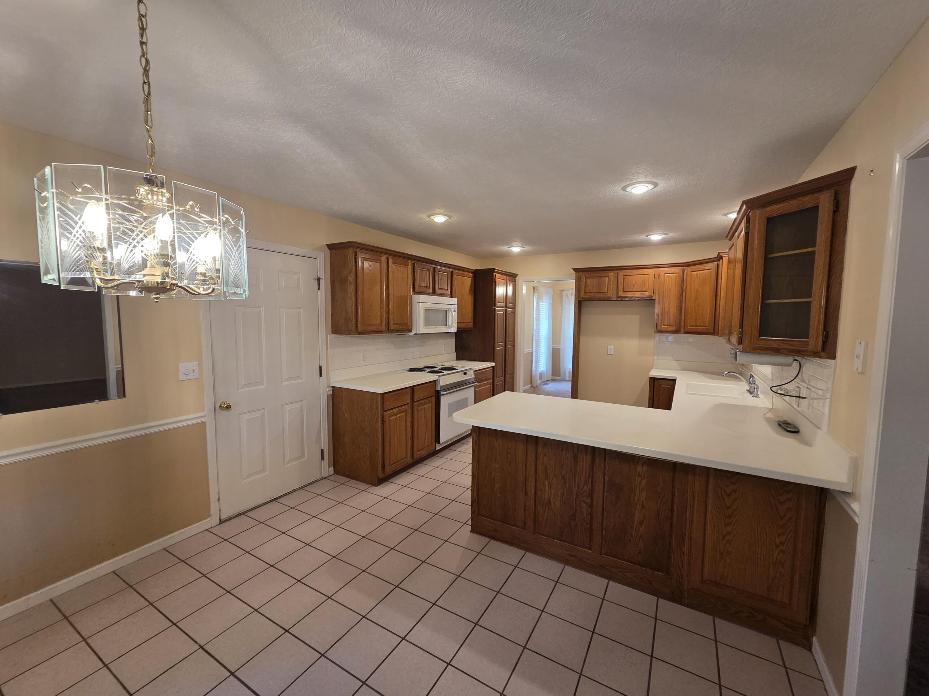 Photo 8 - Residential for sale – 4719 S Clifton Court  Springfield, MO
