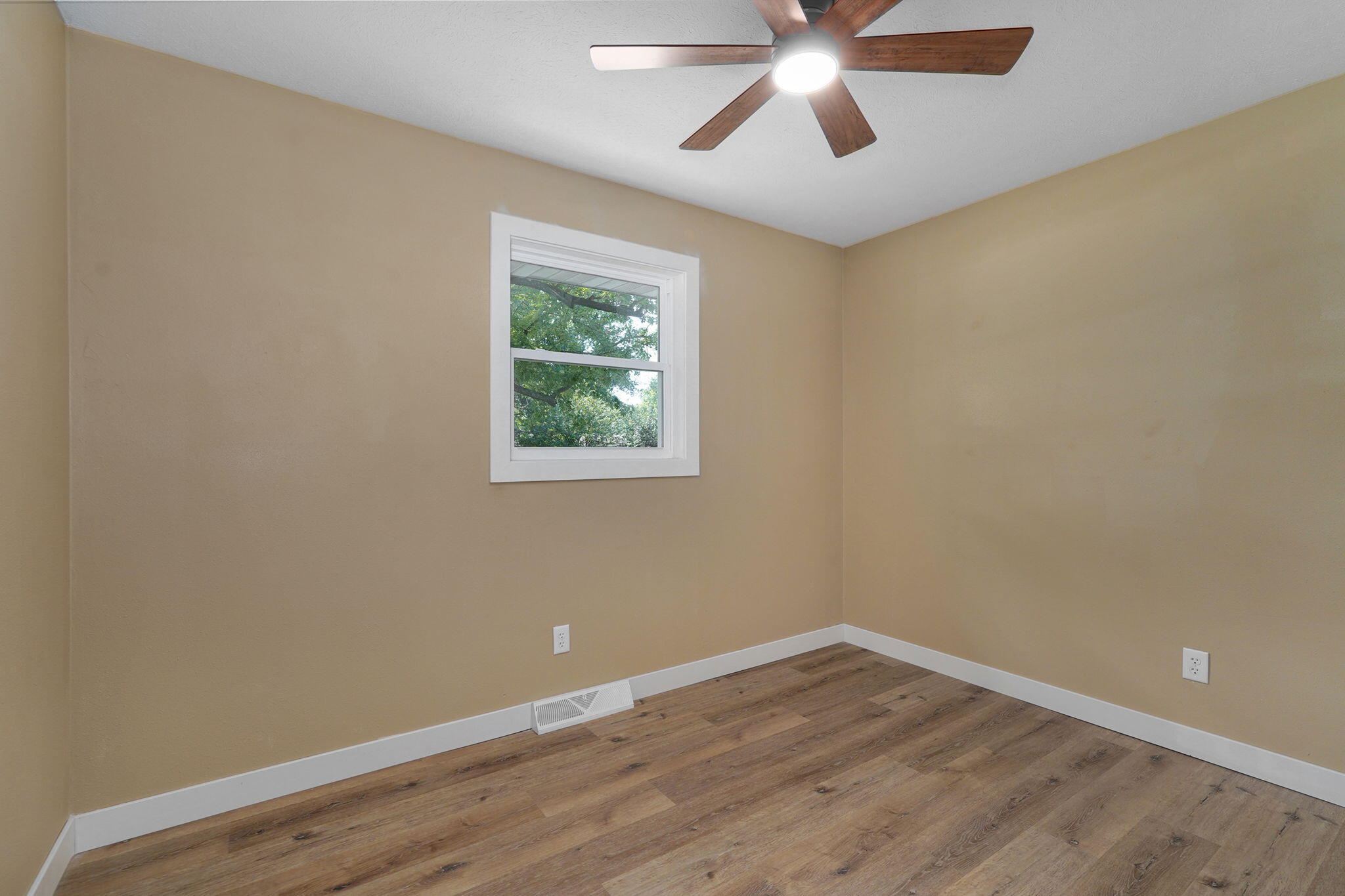 Photo 24 - Residential for sale – 205  Kings Drive  Willard, MO