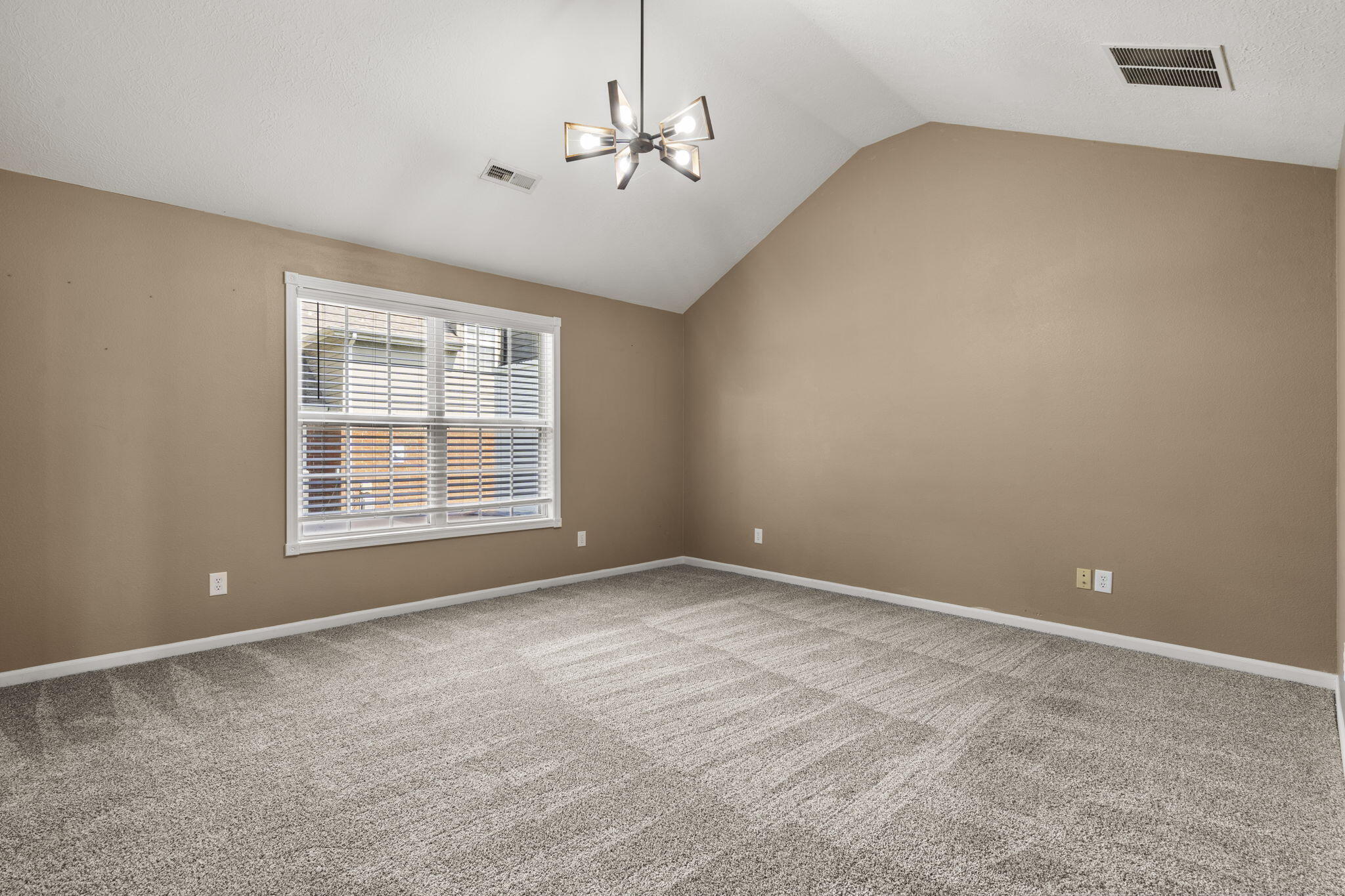 Photo 18 - Residential for sale – 835 E Country Ridge Street  Nixa, MO