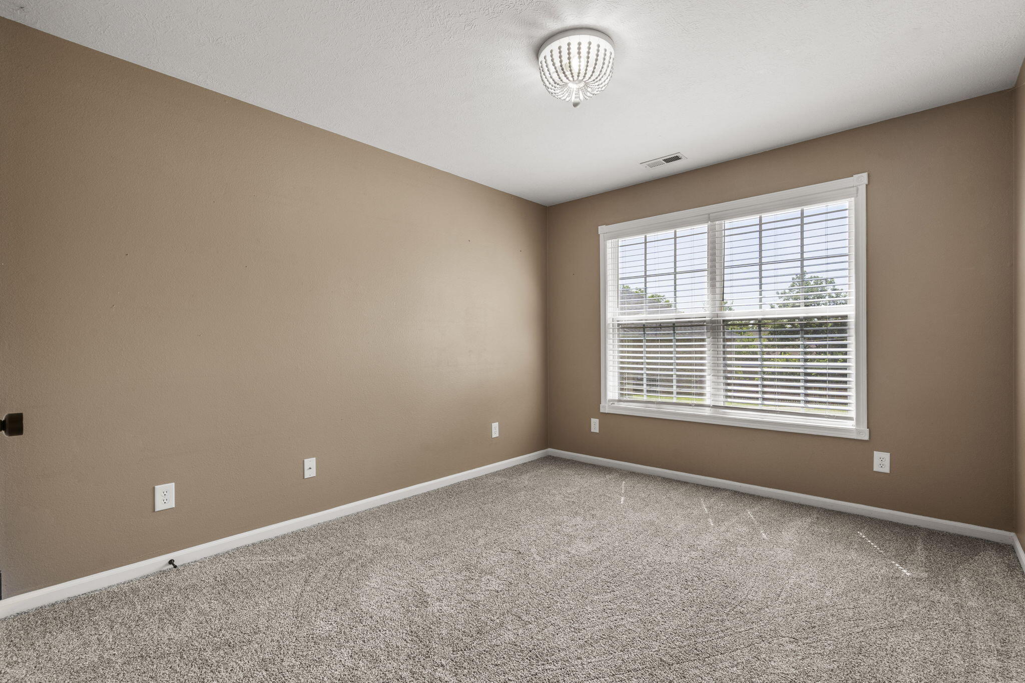 Photo 26 - Residential for sale – 835 E Country Ridge Street  Nixa, MO