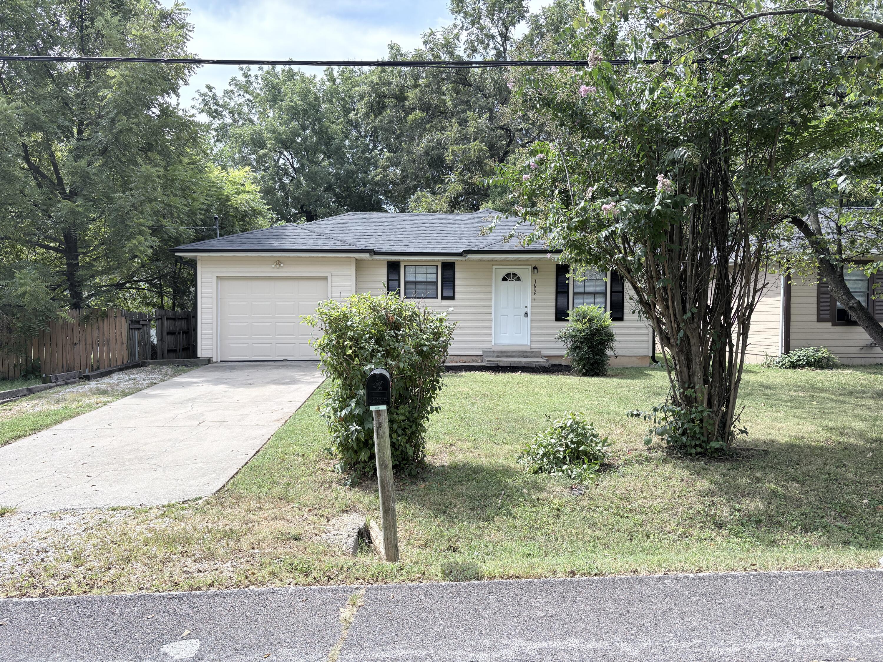 Photo 2 - Residential for sale – 3006 W Hovey Street  Springfield, MO