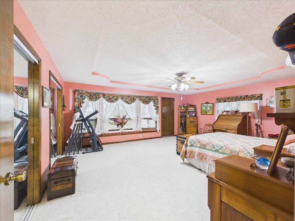Photo 107 - Residential for sale – 27300  County Road 233   Pittsburg, MO