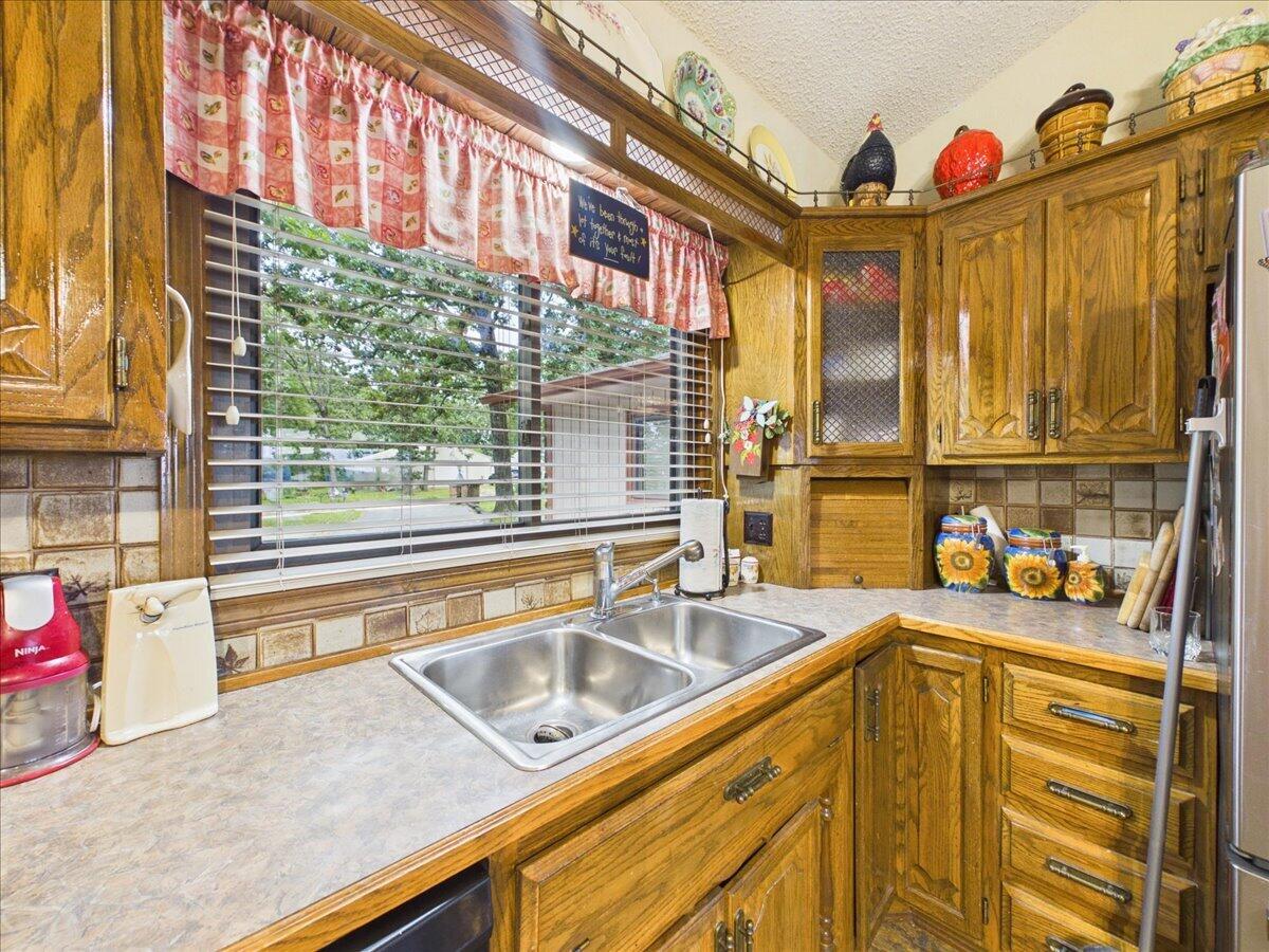 Photo 84 - Residential for sale – 27300  County Road 233   Pittsburg, MO