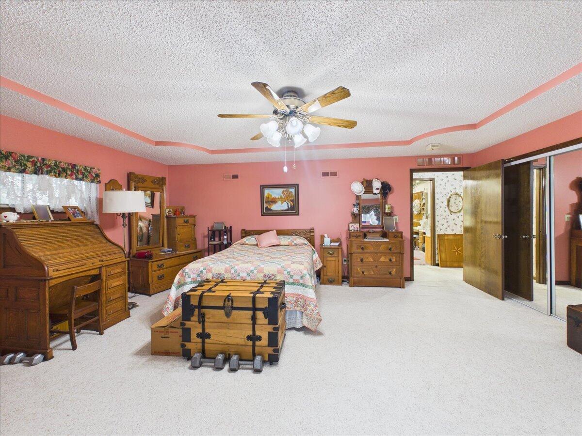 Photo 109 - Residential for sale – 27300  County Road 233   Pittsburg, MO