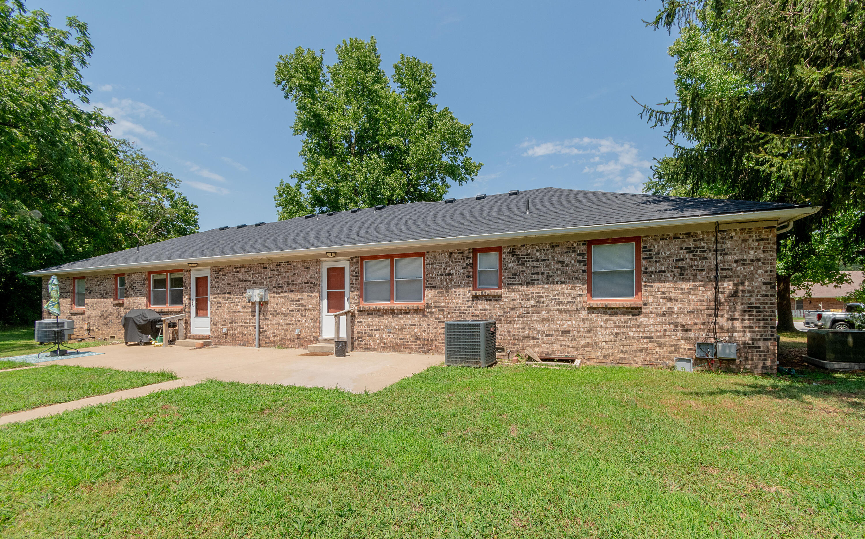 Photo 20 - Residential Income for sale – 900 E Kirkwood Drive  Aurora, MO